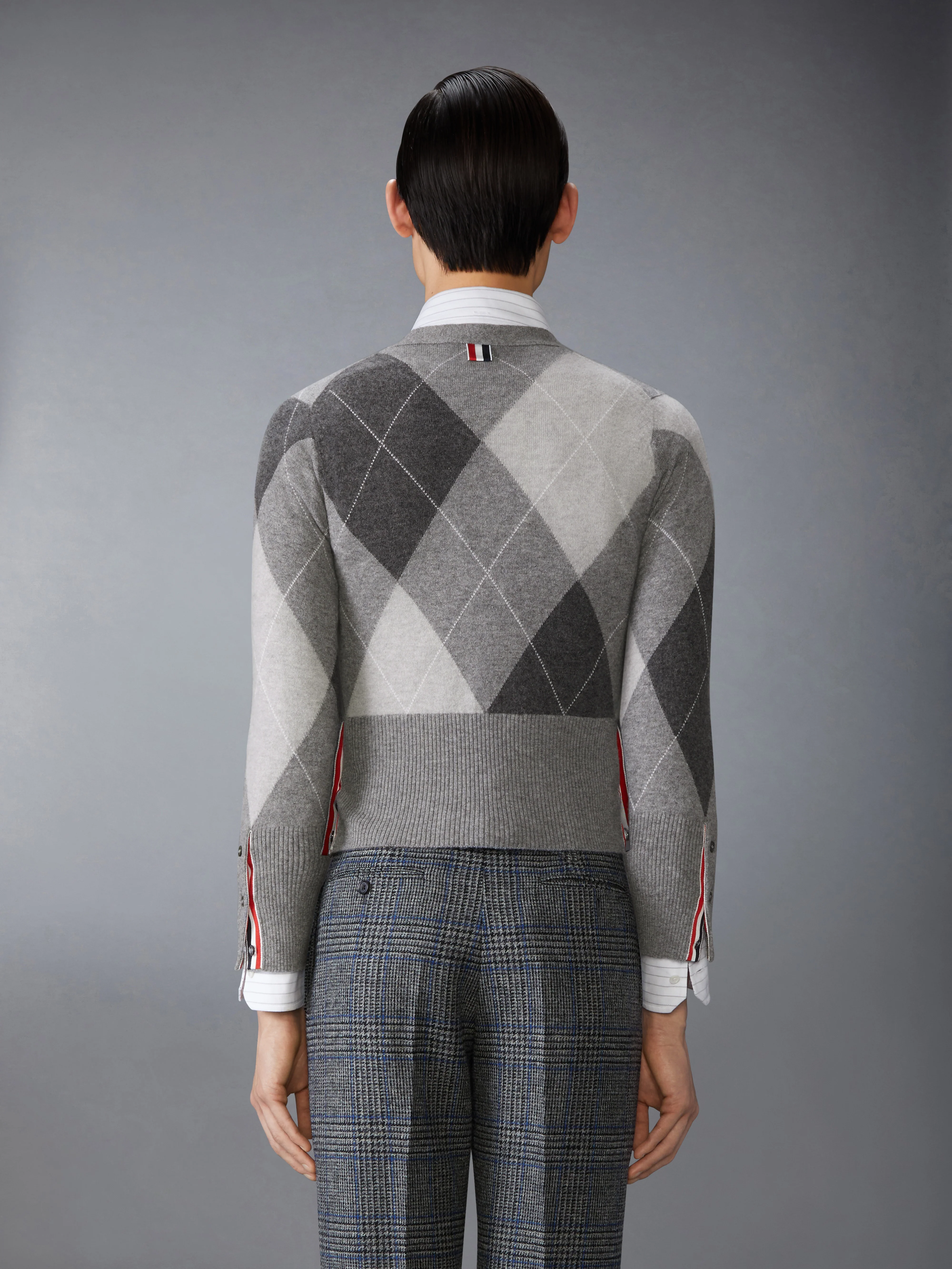 ARGYLE INTARSIA CASHMERE V NECK CARDIGAN - Image 2