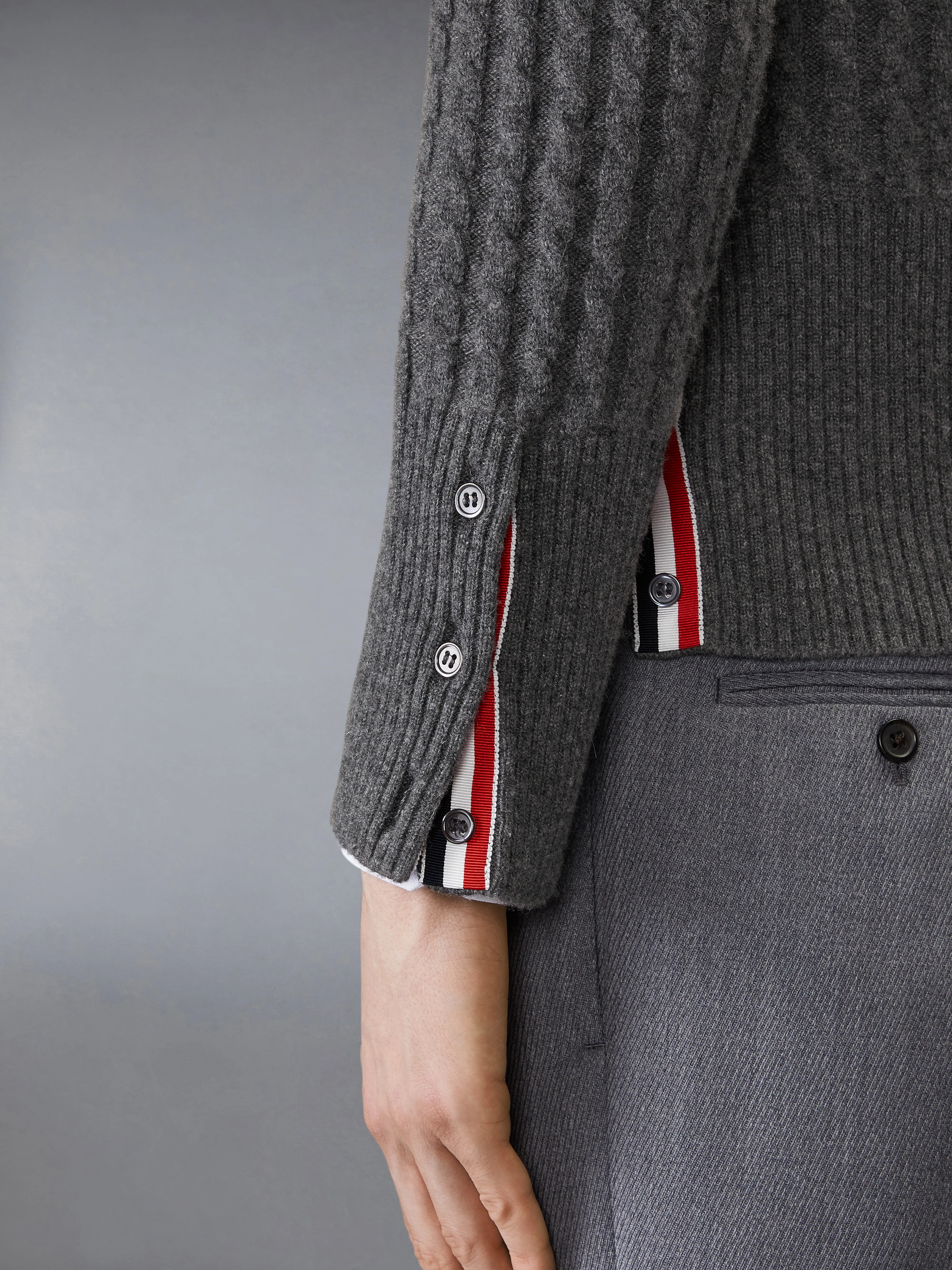 CASHMERE 4-BAR V NECK CARDIGAN - Image 3
