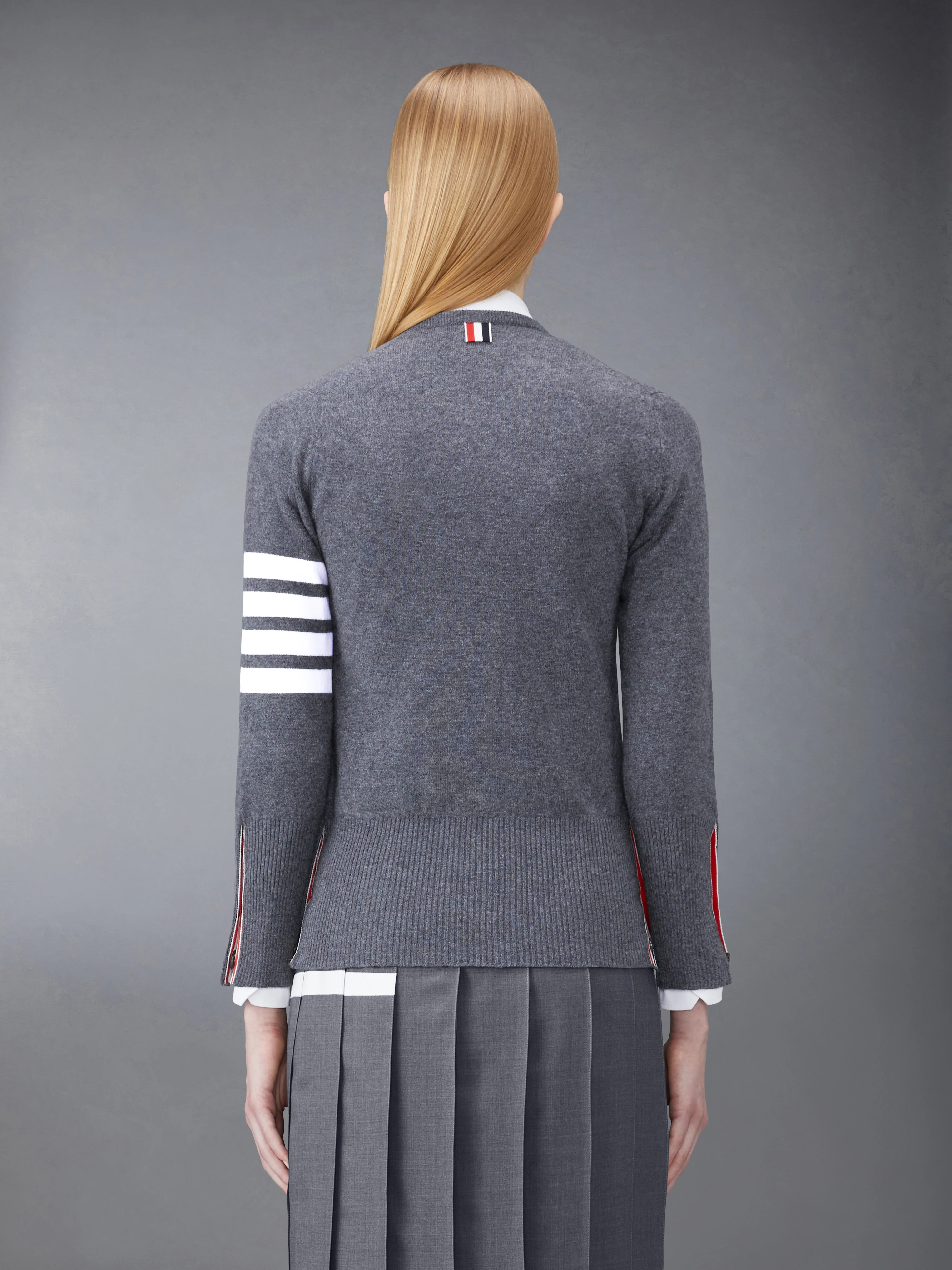 CLASSIC CASHMERE 4-BAR V-NECK CARDIGAN - Image 2
