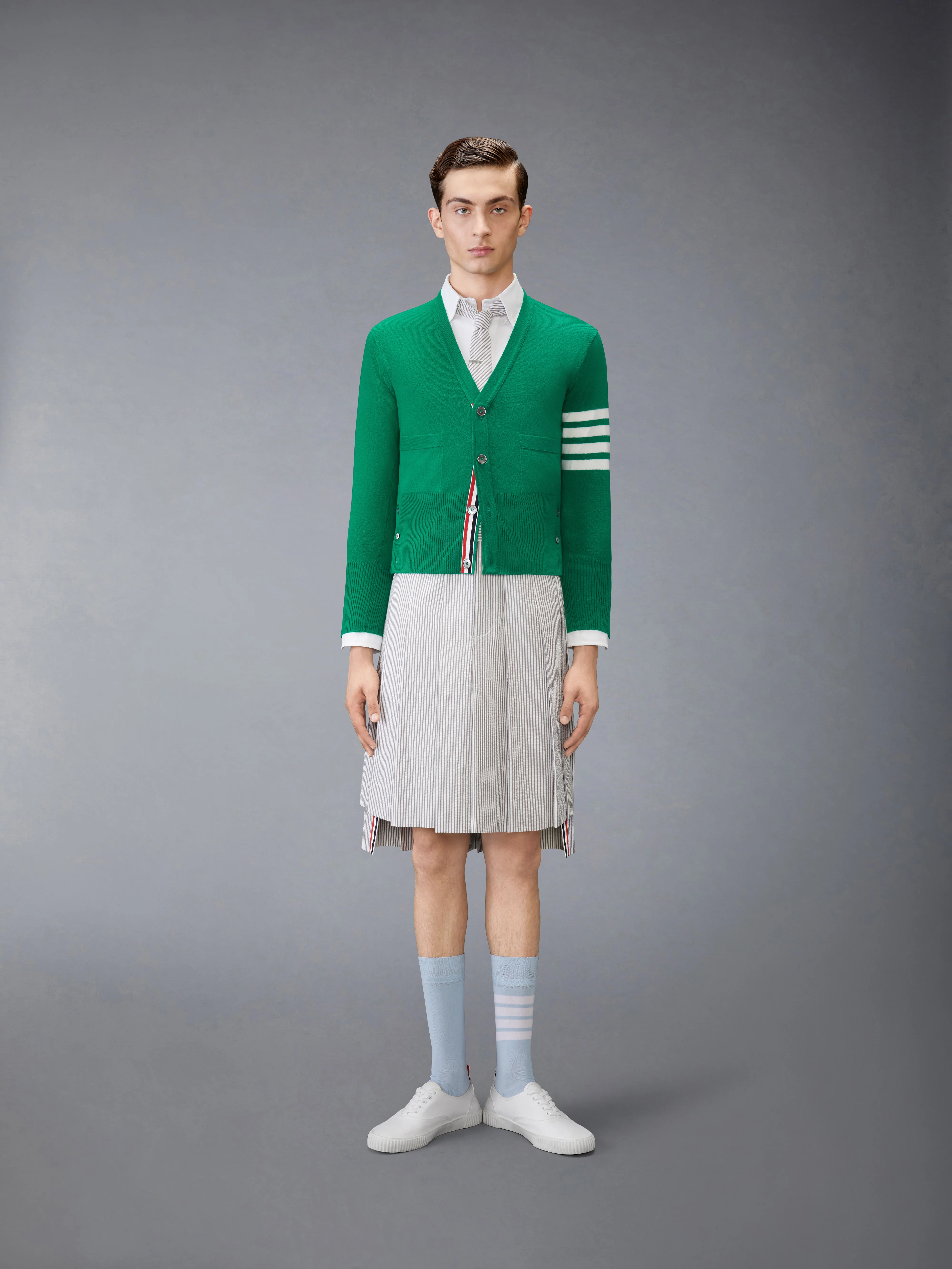 CLASSIC CASHMERE 4-BAR V-NECK CARDIGAN - Image 3