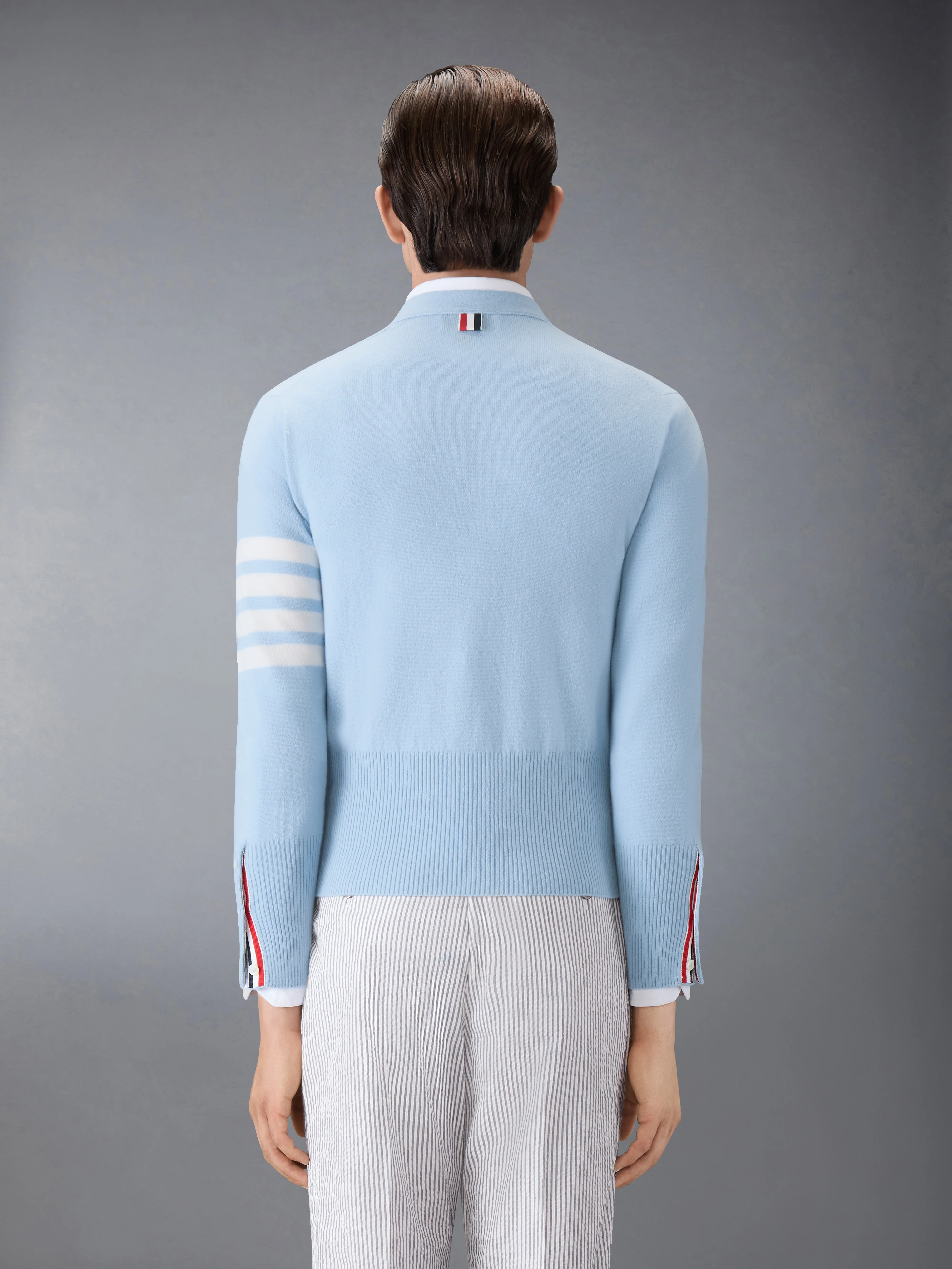 CLASSIC CASHMERE 4-BAR V-NECK CARDIGAN - Image 2