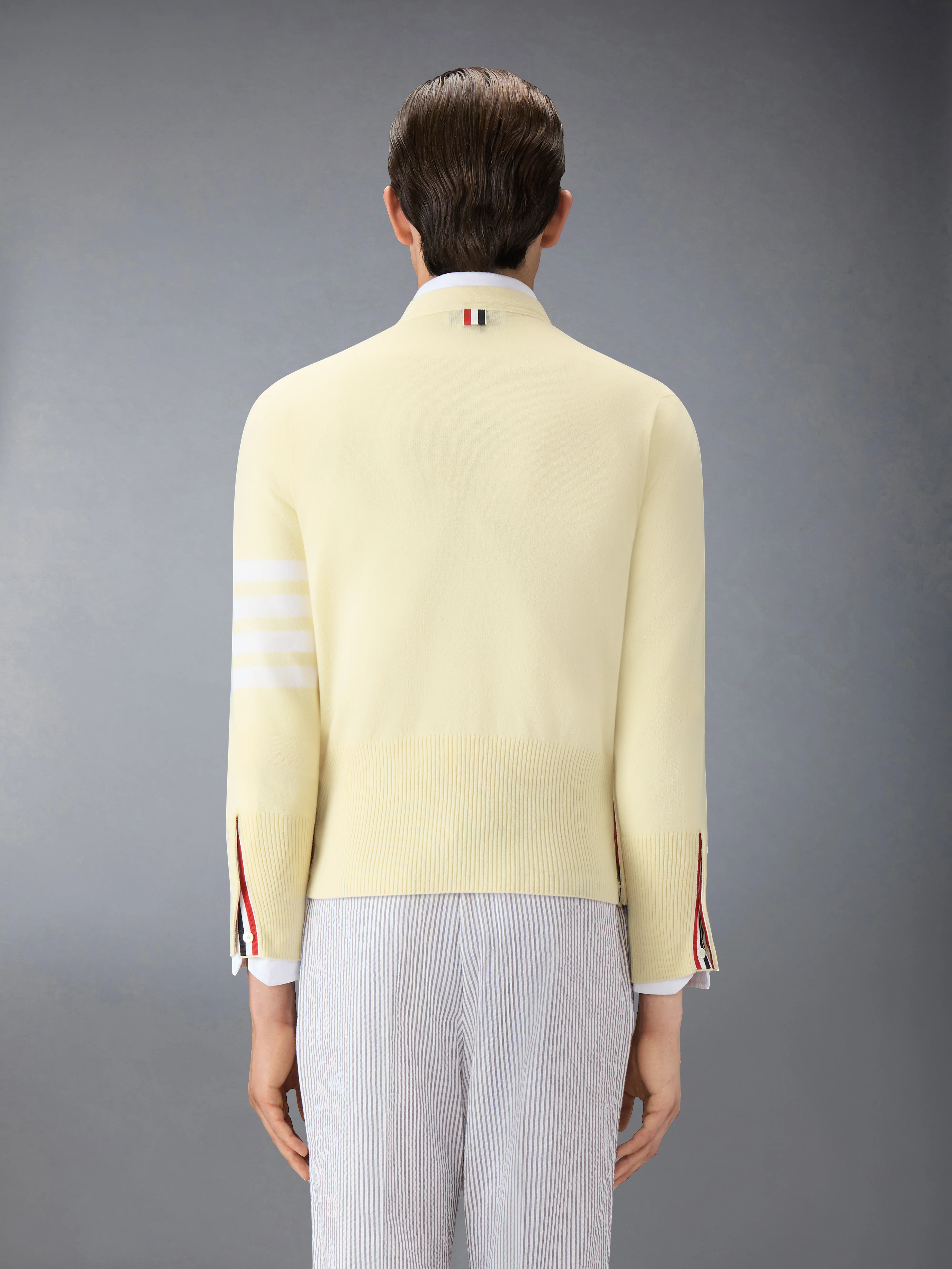 CLASSIC CASHMERE 4-BAR V-NECK CARDIGAN - Image 2