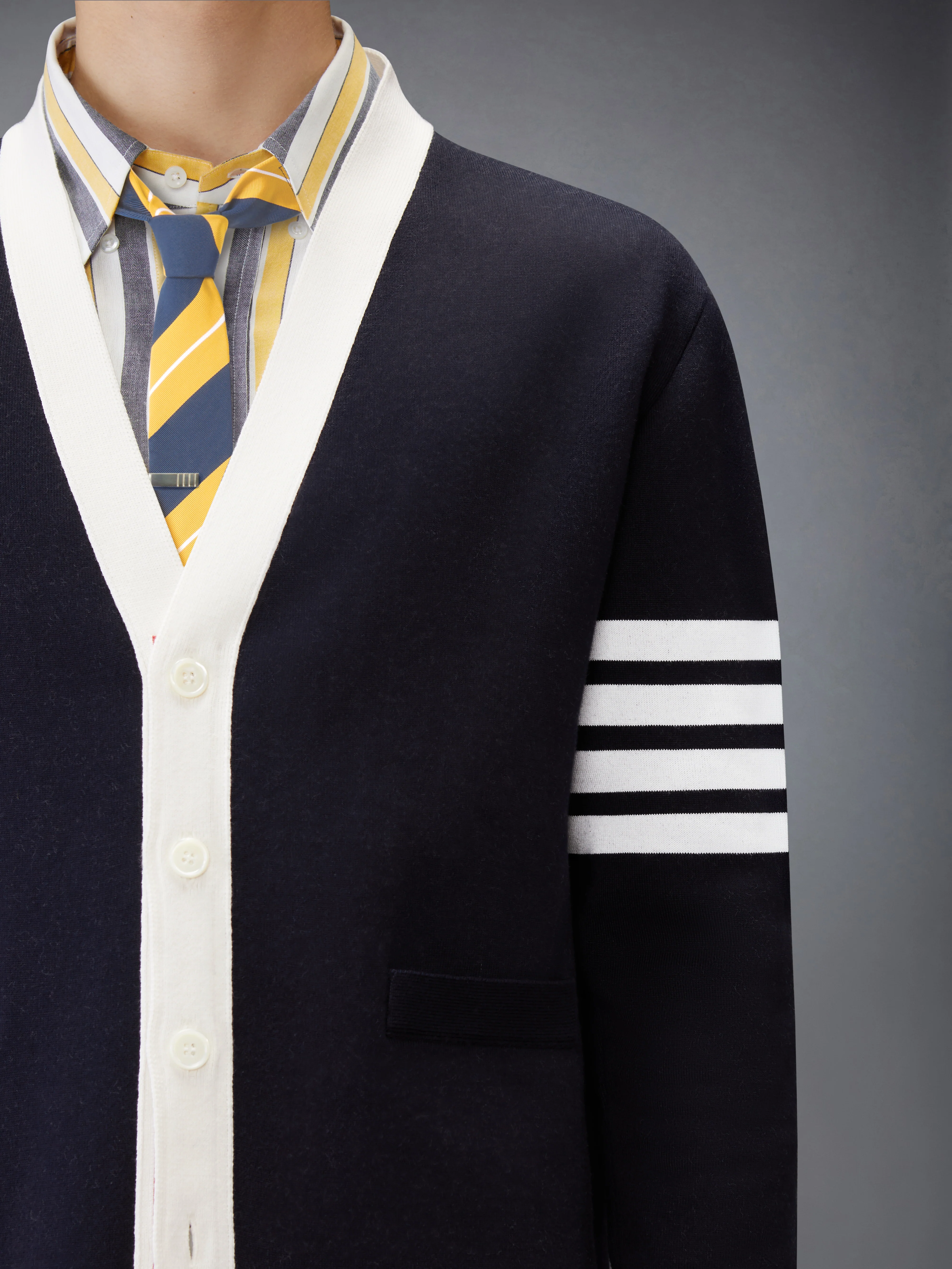 CREST INTARSIA JACQUARD 4-BAR RUGBY FIT CARDIGAN - Image 5