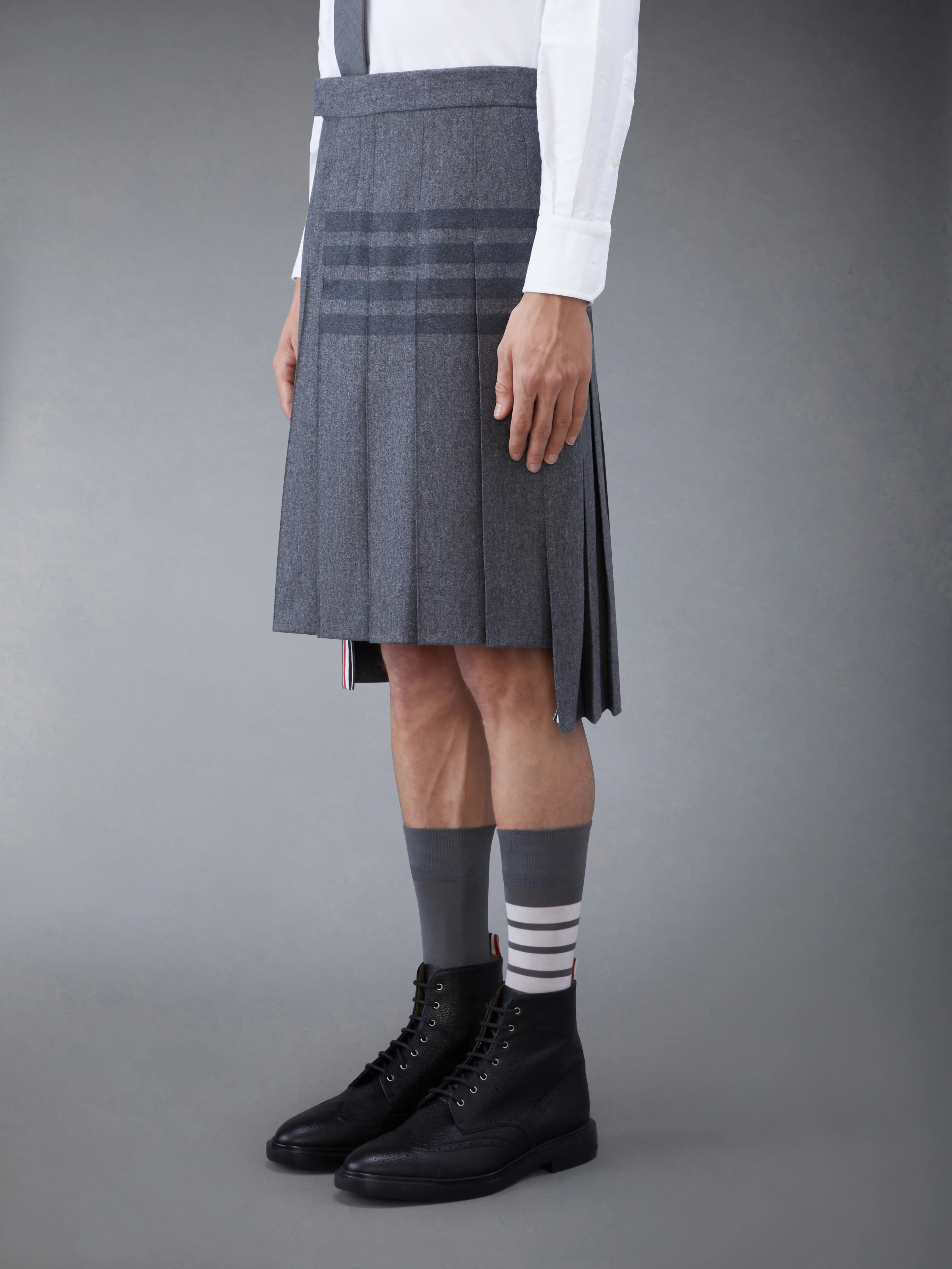 FLANNEL 4-BAR BACKSTRAP PLEATED SKIRT - Image 3