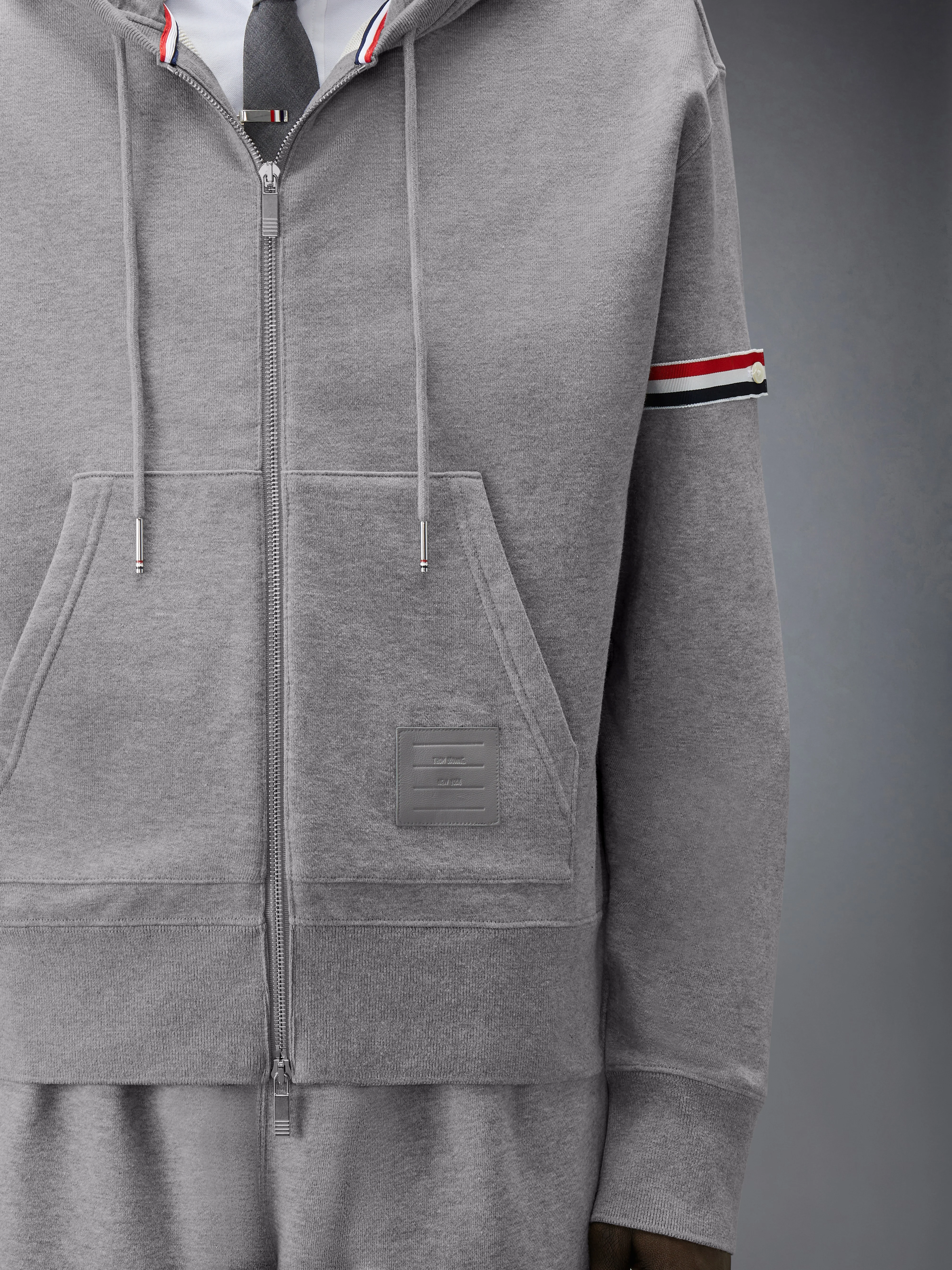 LOOPBACK JERSEY ARMBAND RELAXED ZIP UP HOODIE - Image 4