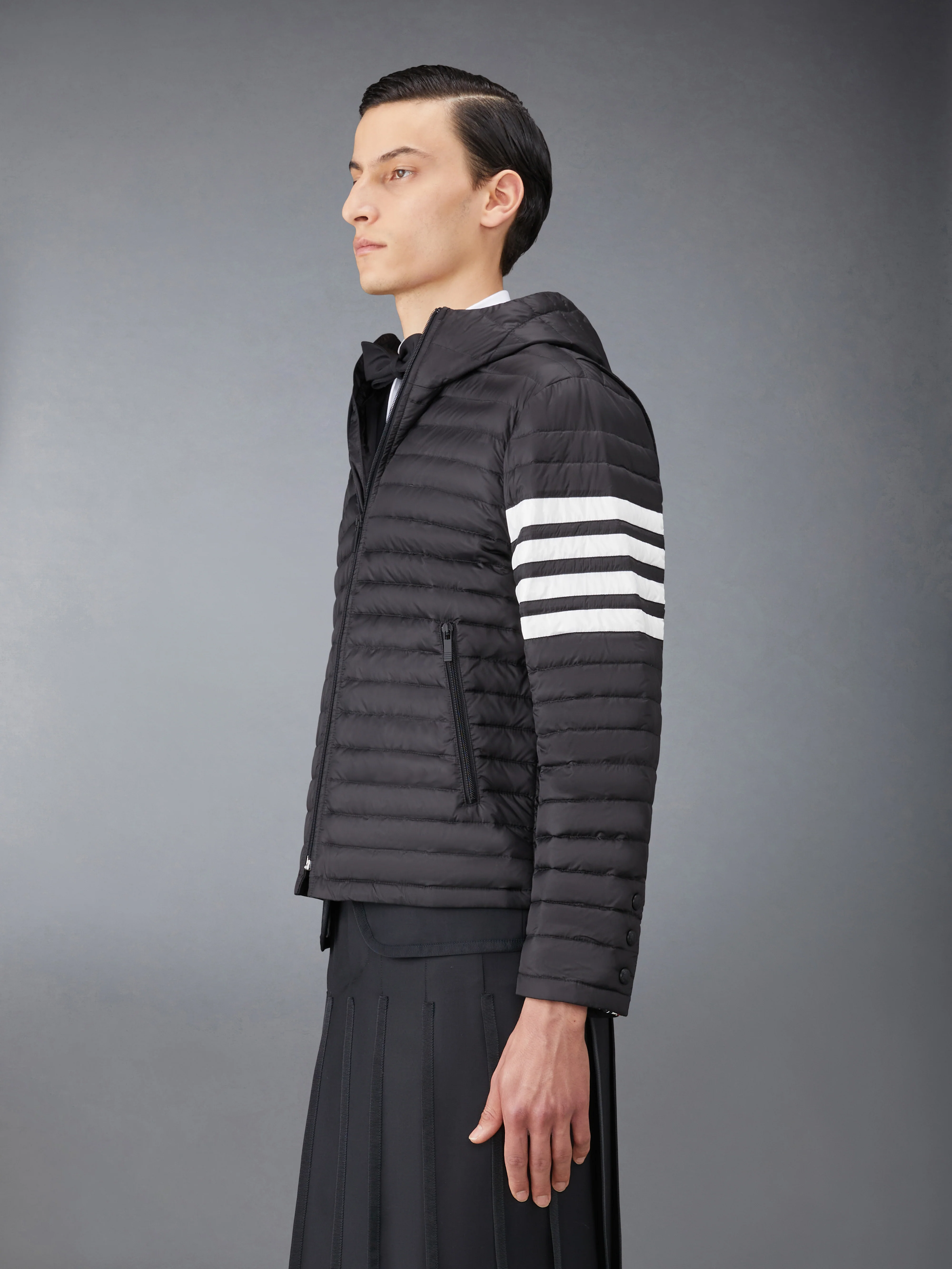 MATTE NYLON  4-BAR DOWN FILLED QUILTED JACKET - Image 2