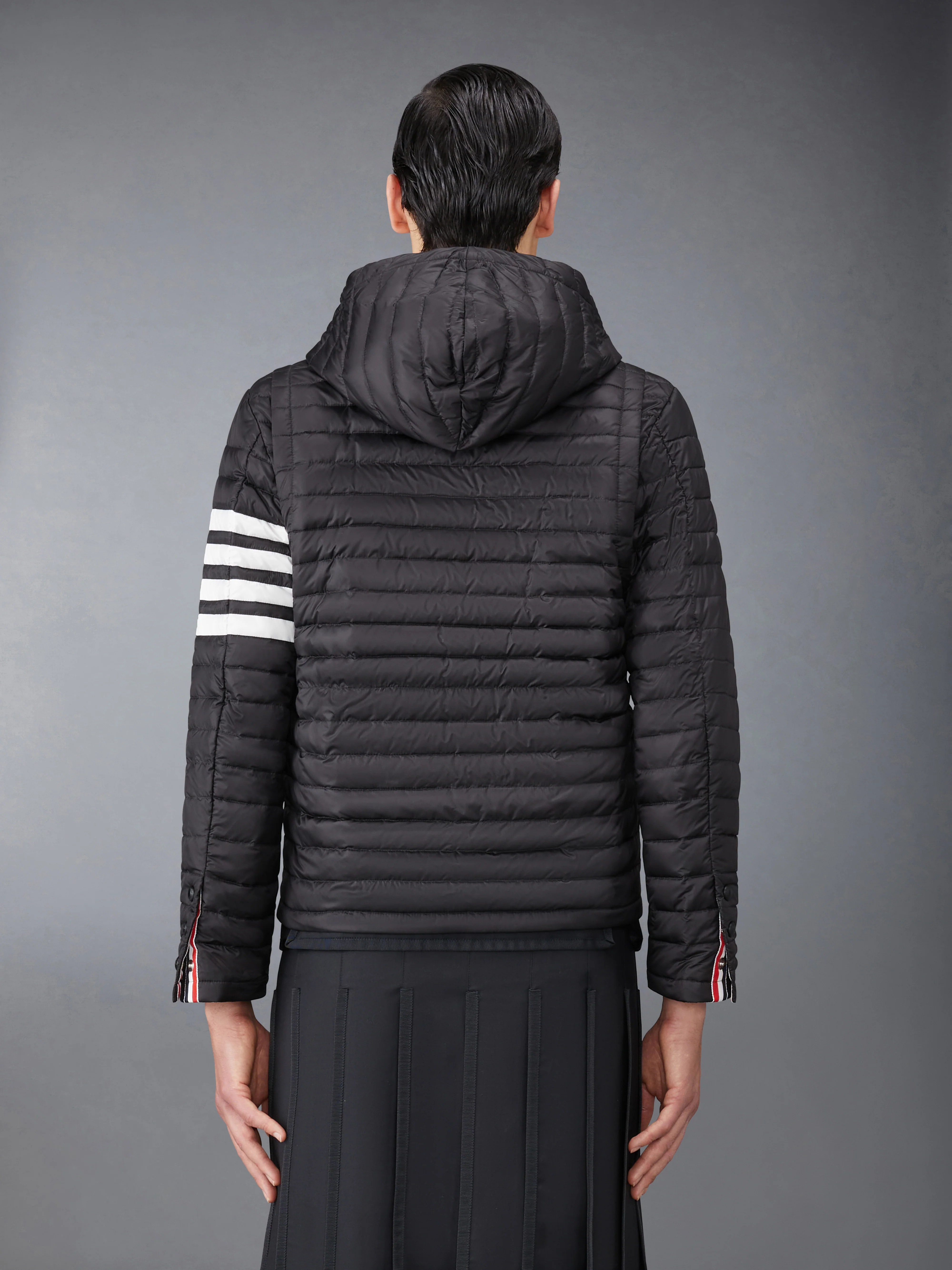 MATTE NYLON  4-BAR DOWN FILLED QUILTED JACKET - Image 3