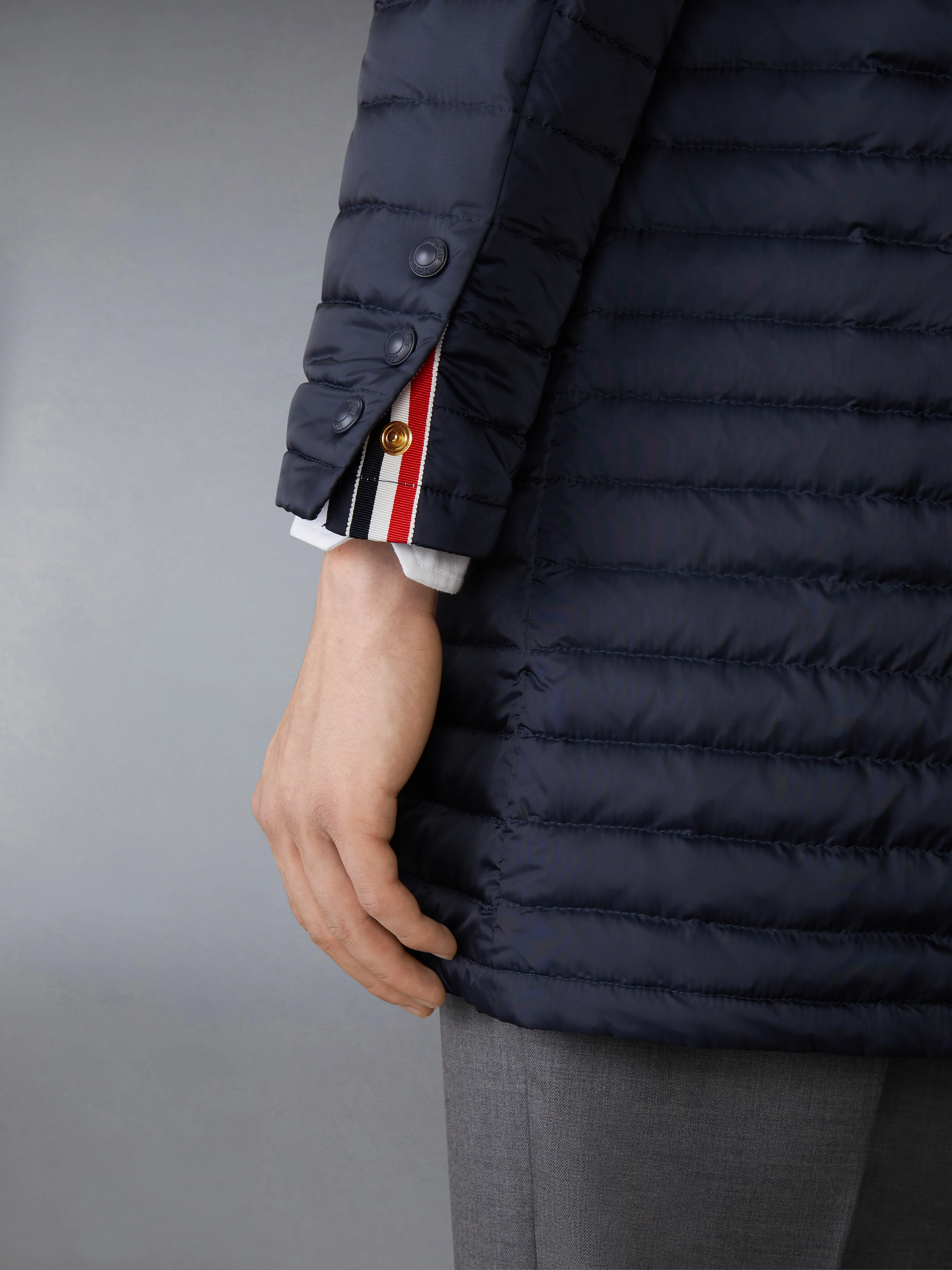 MATTE NYLON 4-BAR QUILTED DOWN FILLED HOODED COAT - Image 5