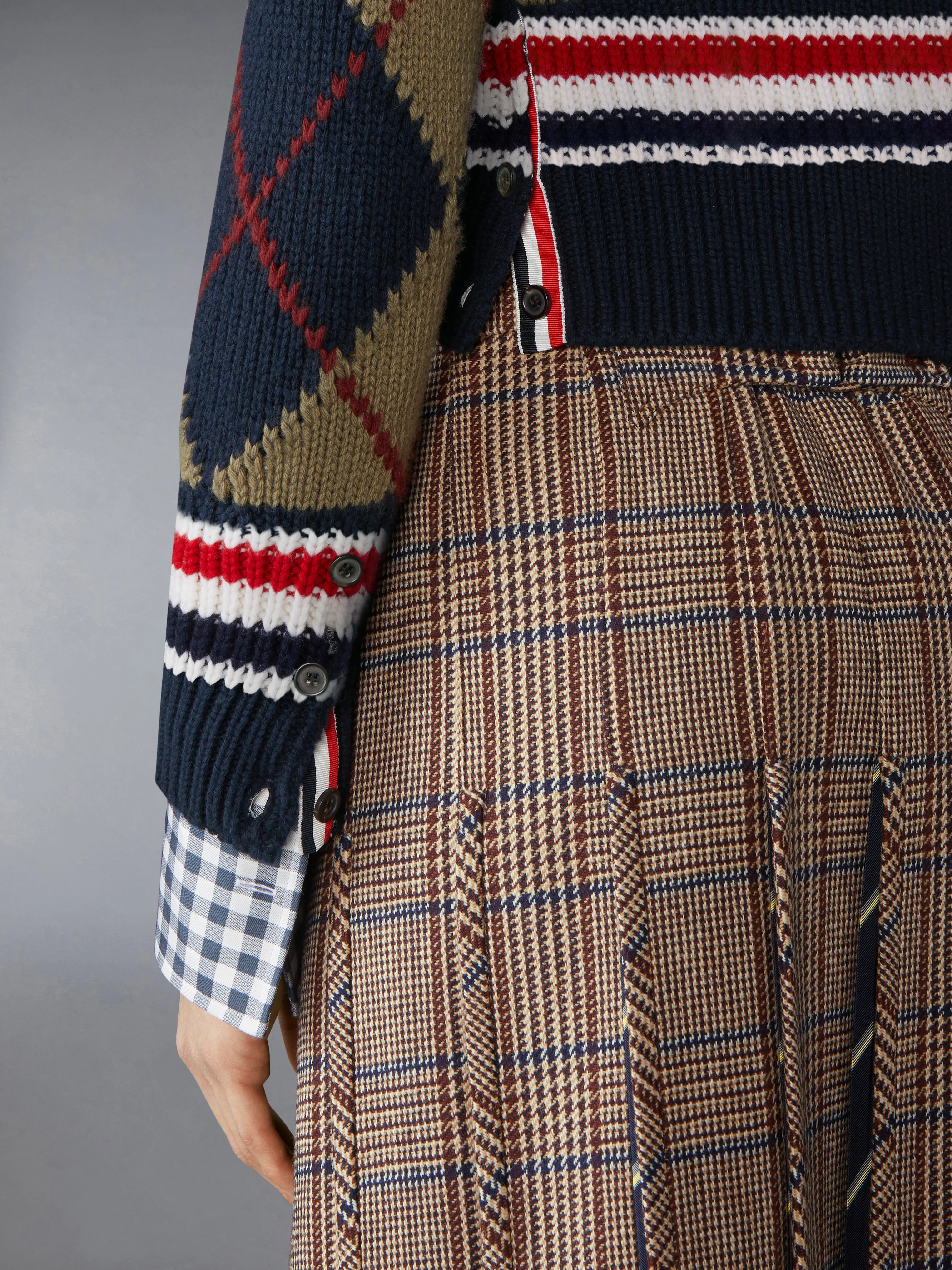 MERINO WOOL ARGYLE INTARSIA V NECK CARDIGAN - Image 4