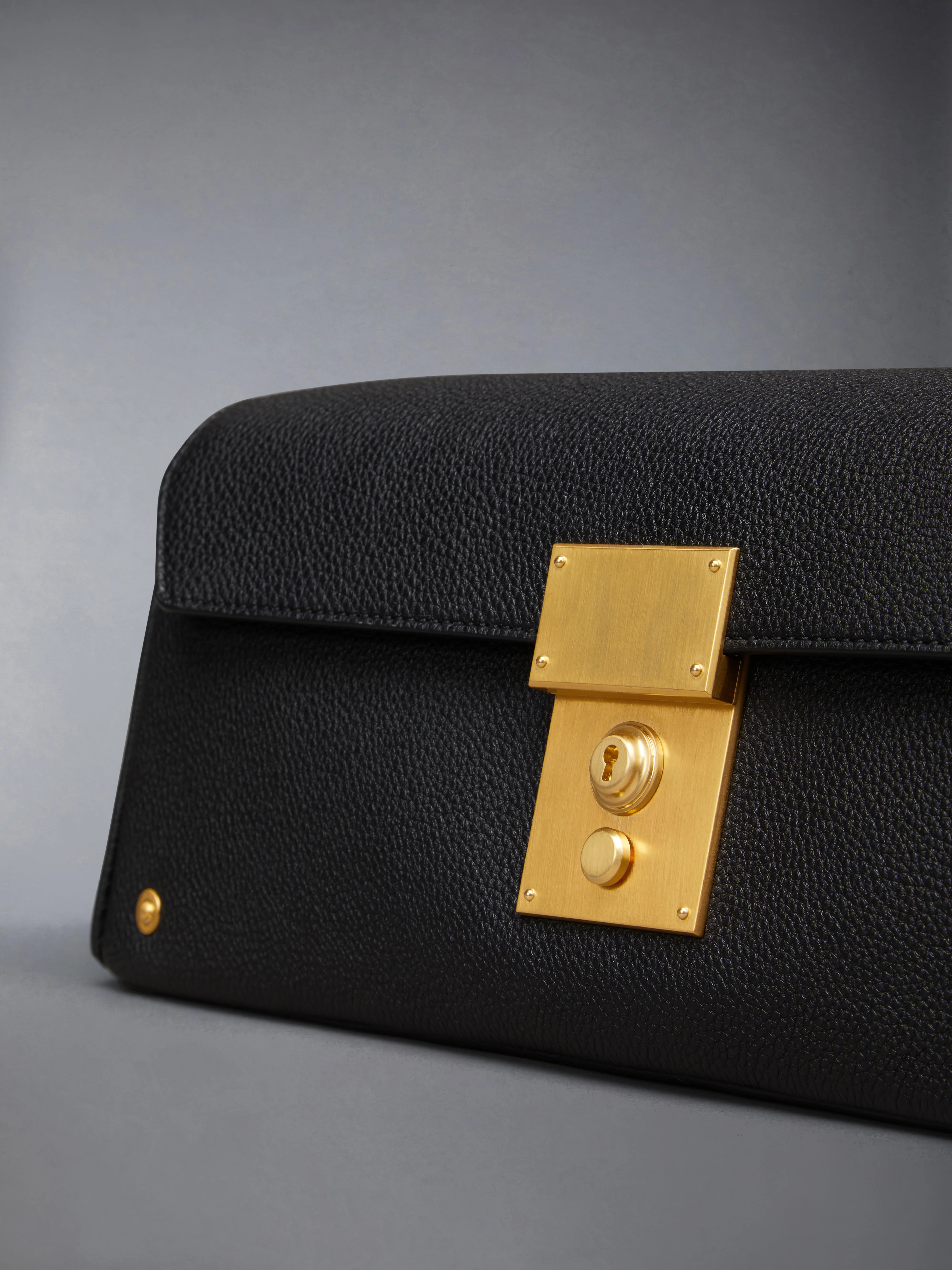 MRS. THOM CLUTCH BAG IN SOFT PEBBLE GRAIN LEATHER - Image 6