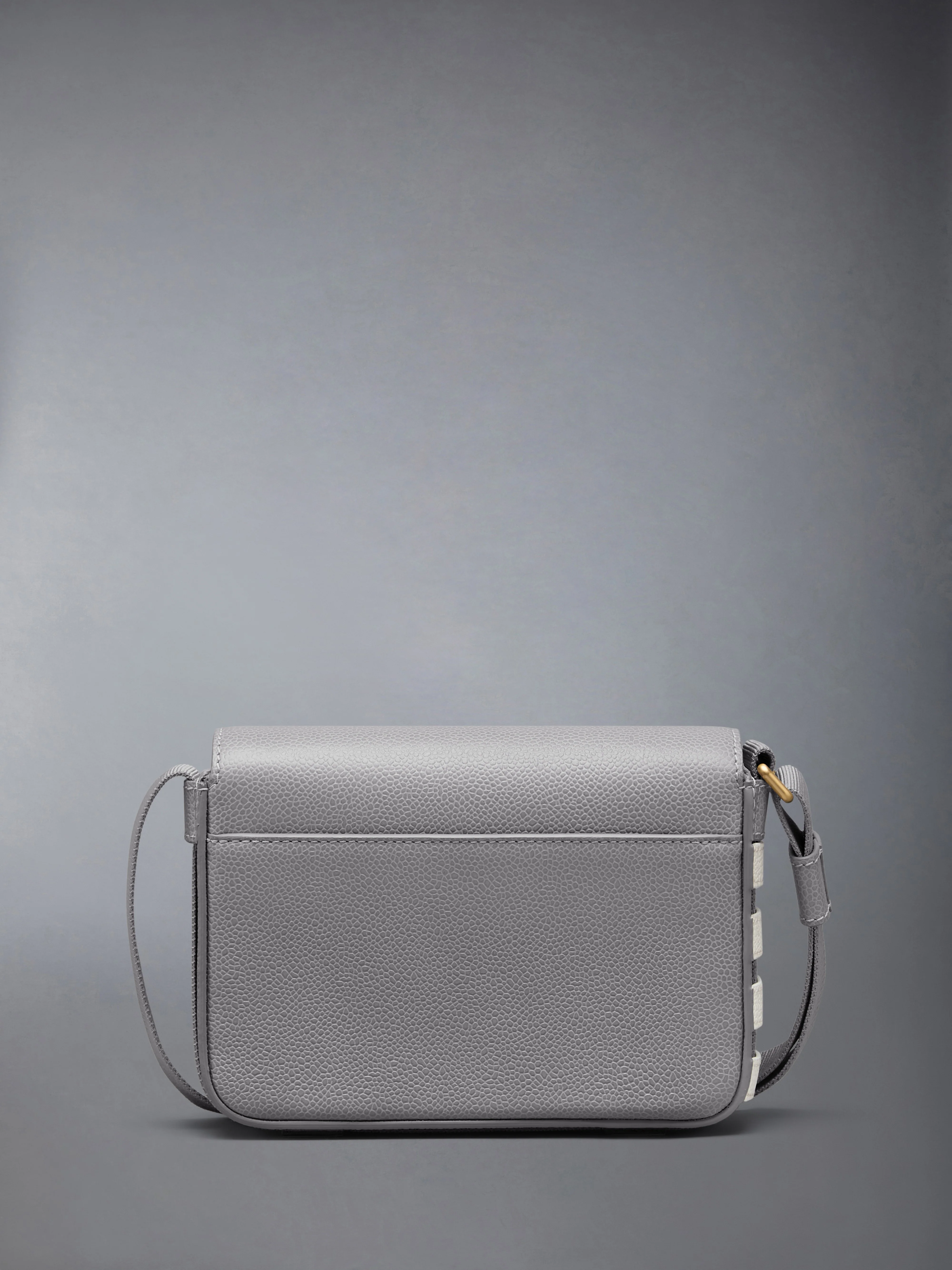 PEBBLE GRAIN 4-BAR SMALL REPORTER BAG - Image 3