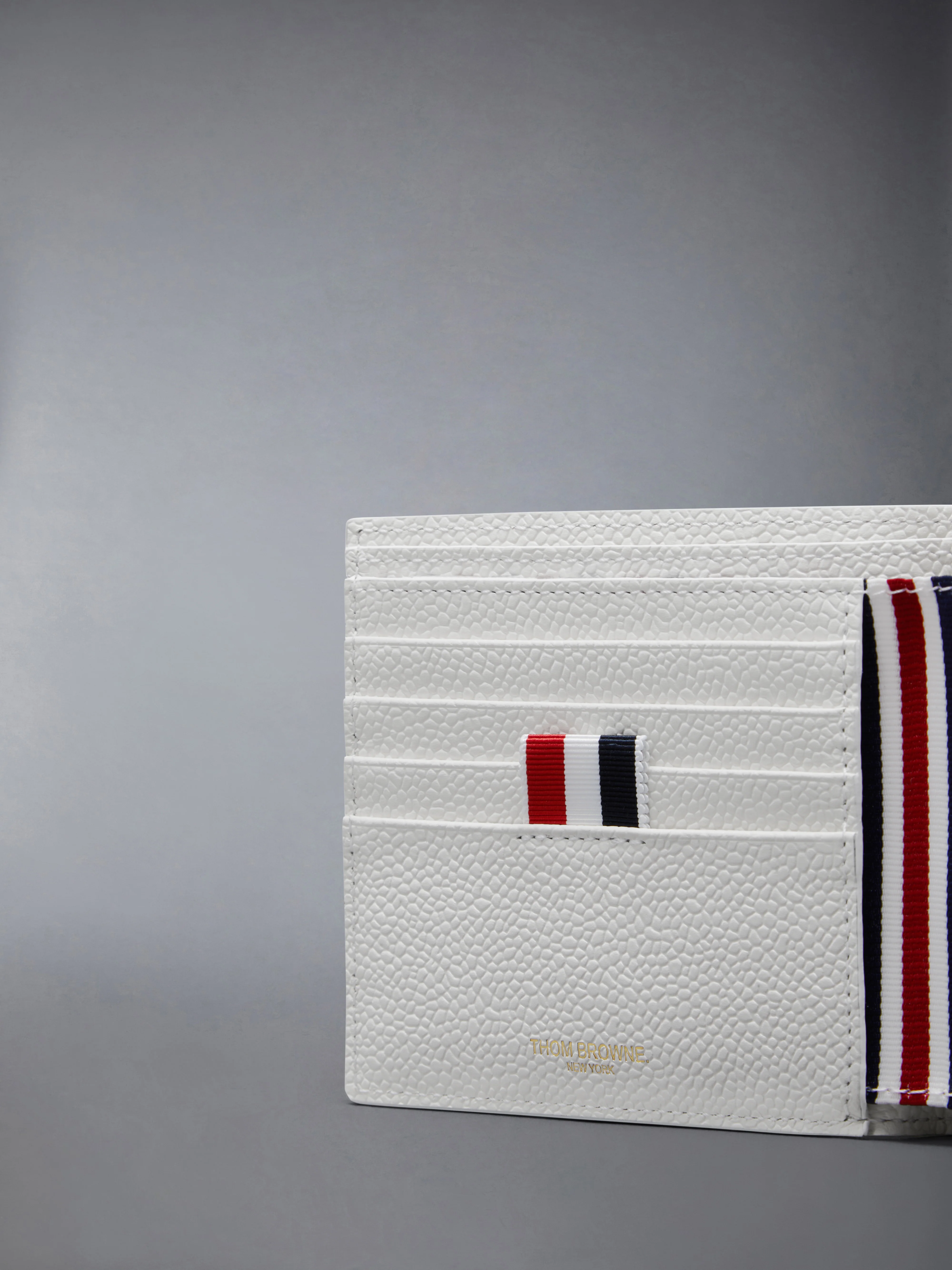 PEBBLE GRAIN BIFOLD - Image 4