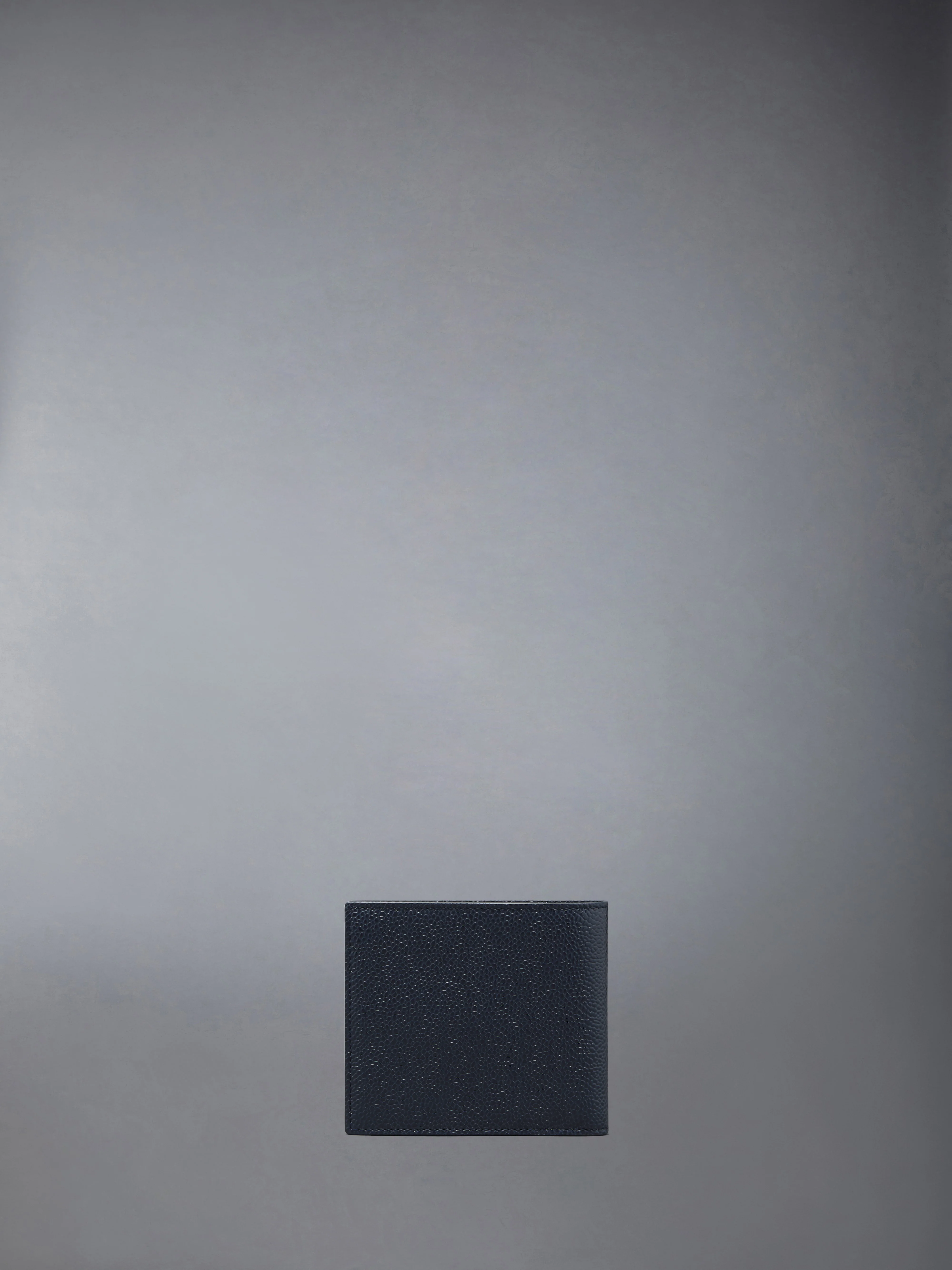 PEBBLE GRAIN BIFOLD - Image 2