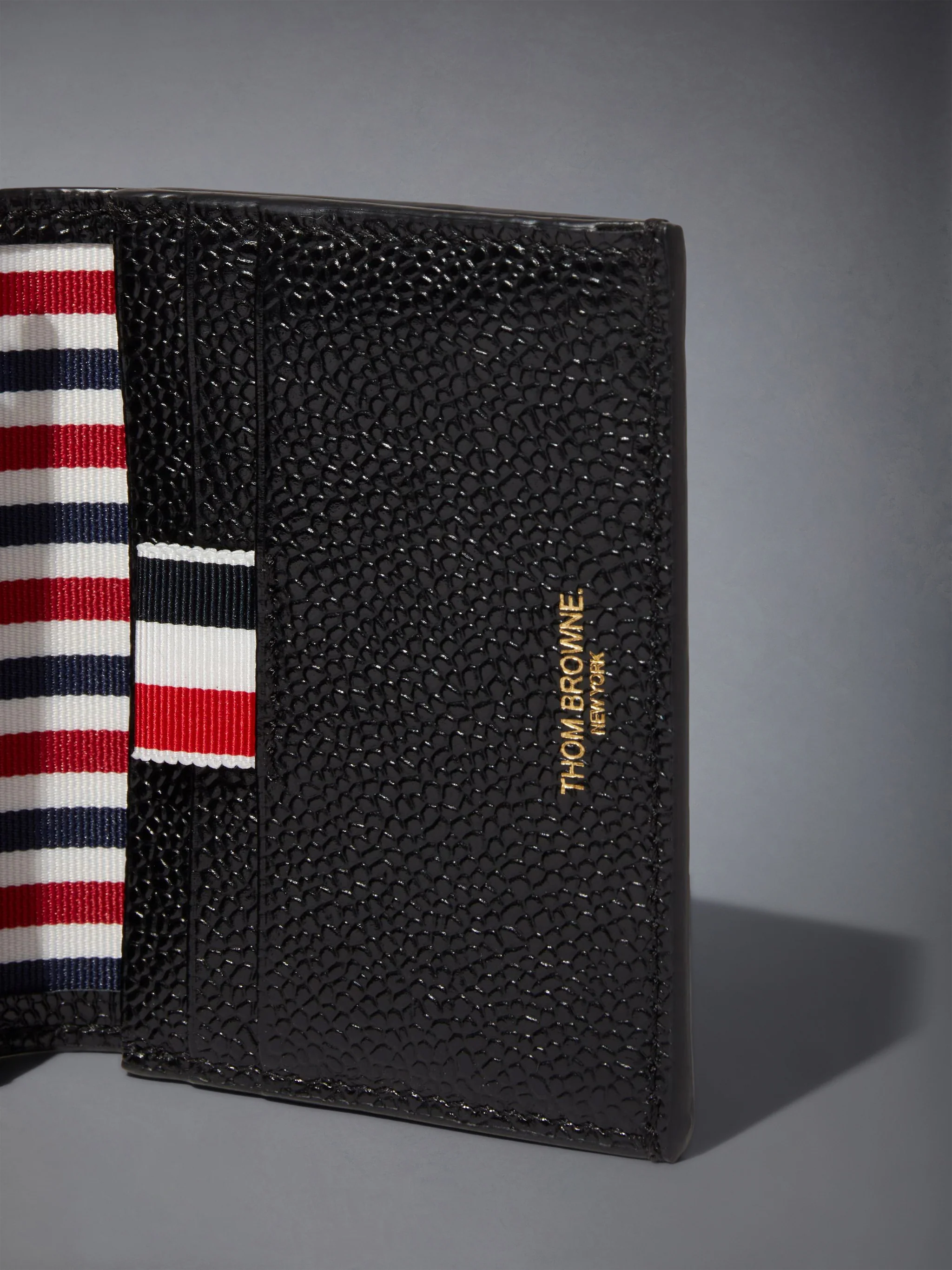PEBBLE GRAIN DOUBLE CARD HOLDER - Image 3