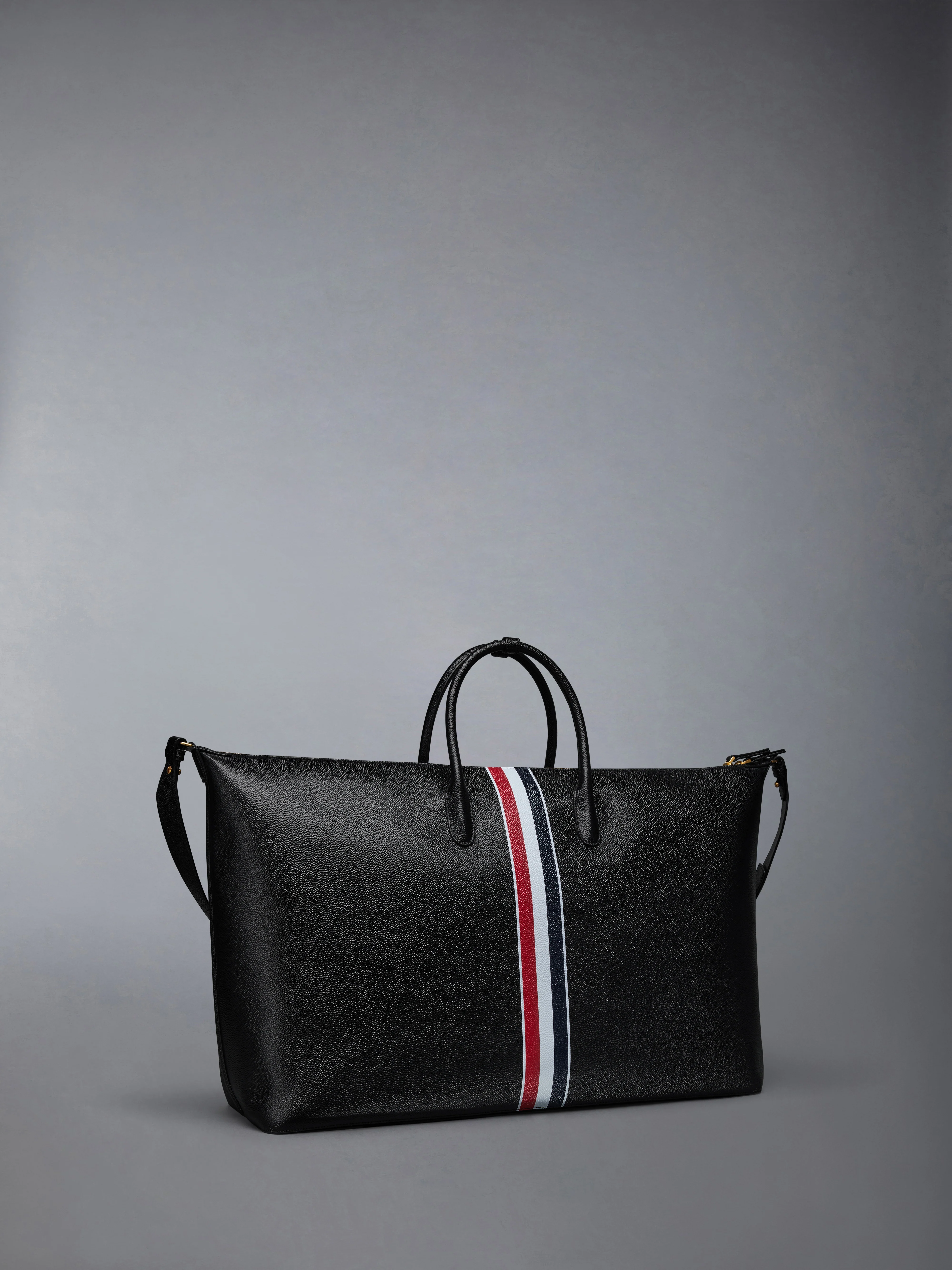 PEBBLE GRAIN DUFFLE BAG - Image 2