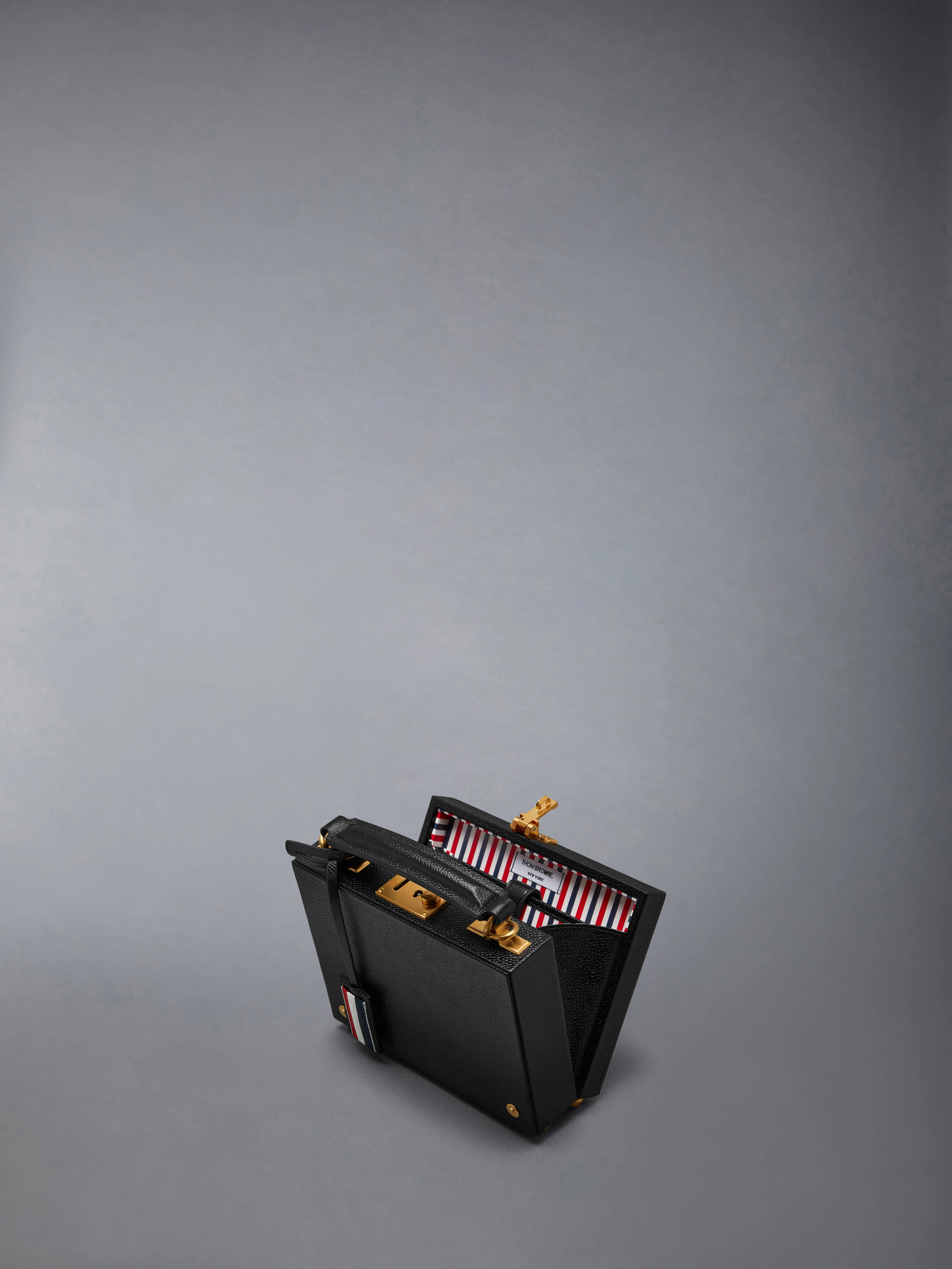 PEBBLE GRAIN HECTOR MICRO ATTACHE CASE - Image 4