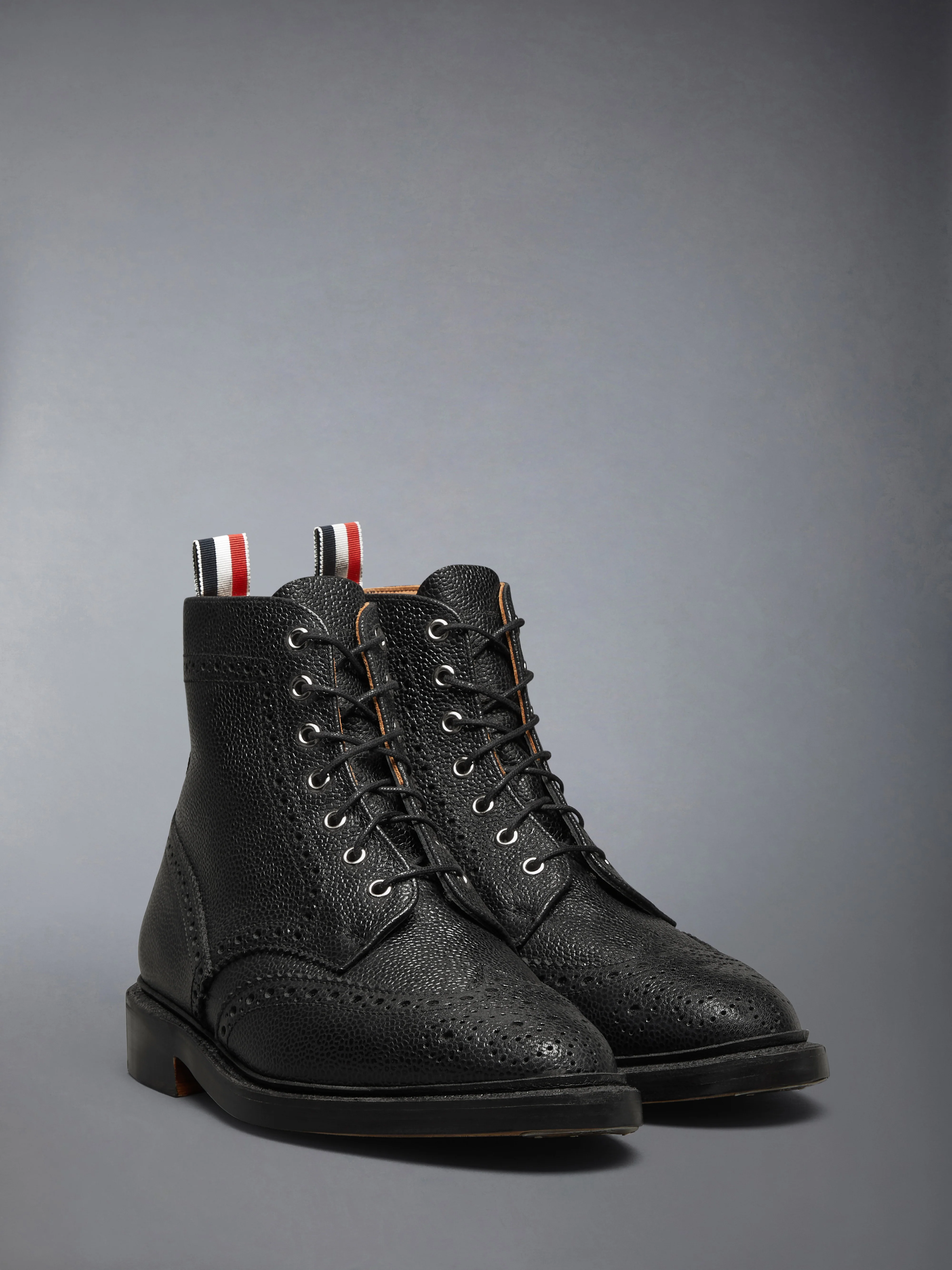 PEBBLE GRAIN LEATHER SOLE WINGTIP BOOT - Image 2