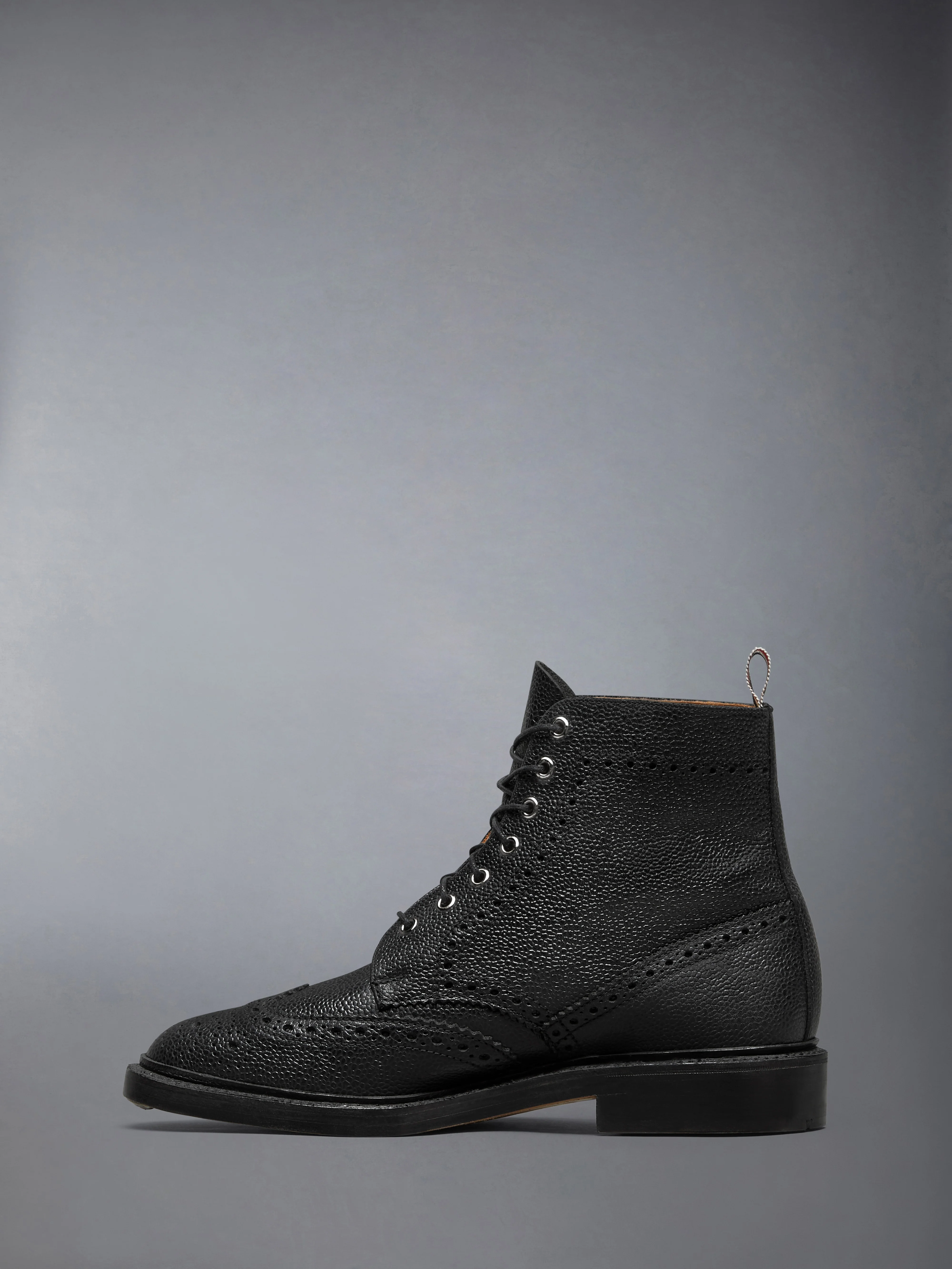 PEBBLE GRAIN LEATHER SOLE WINGTIP BOOT - Image 3