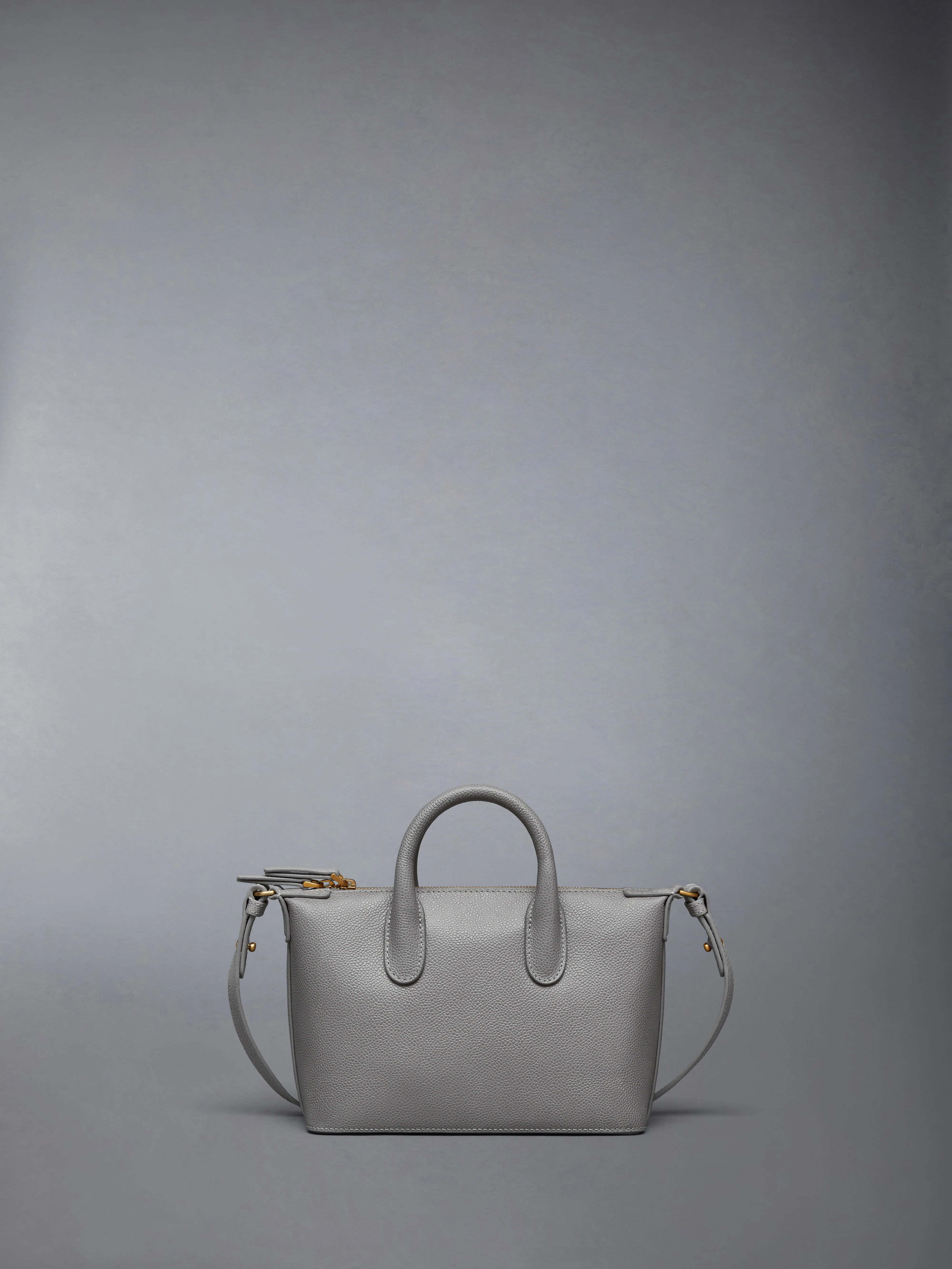 PEBBLE GRAIN MICRO SOFT DUFFLE - Image 3