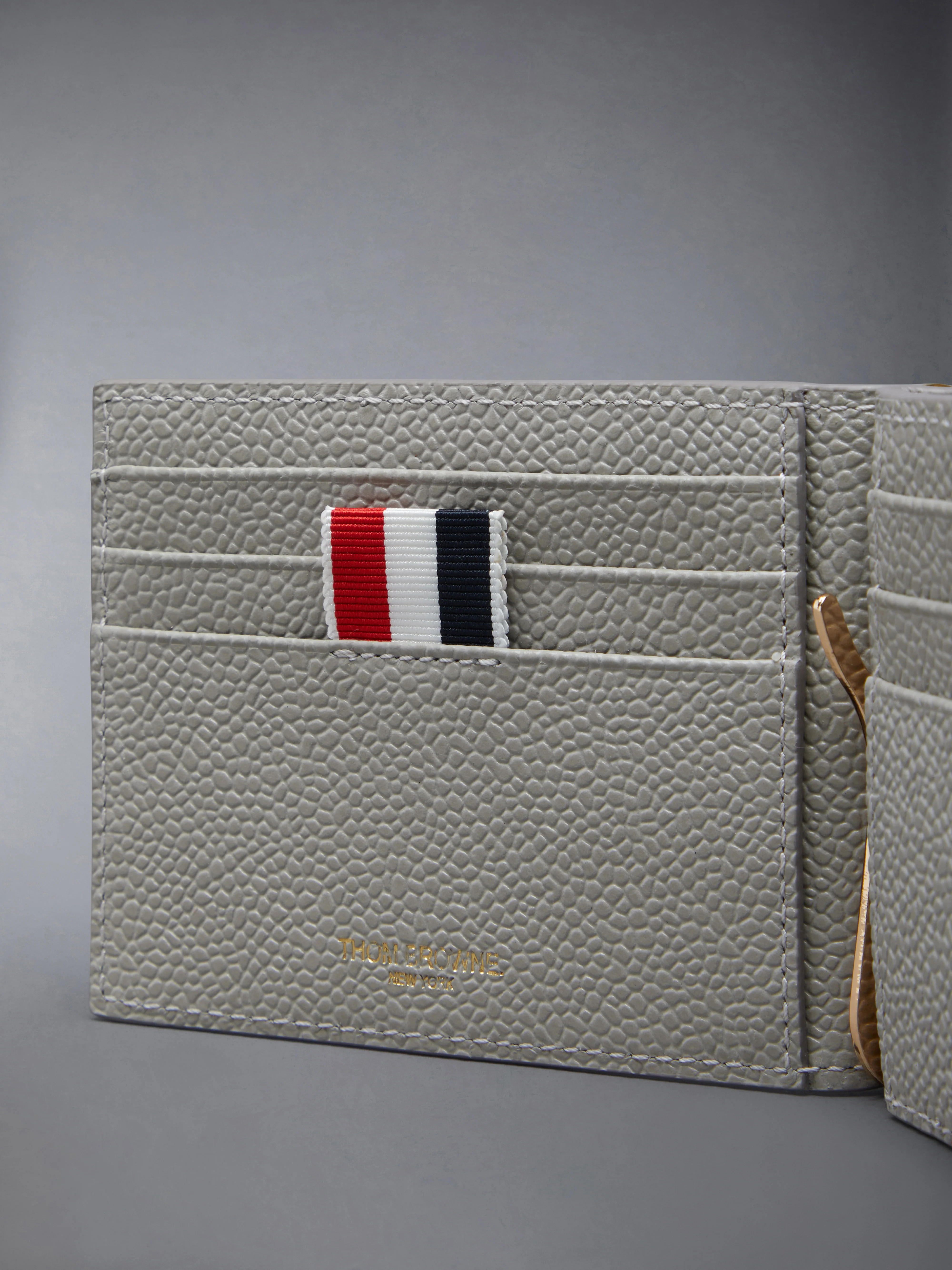 PEBBLE GRAIN MONEY CLIP WALLET - Image 4