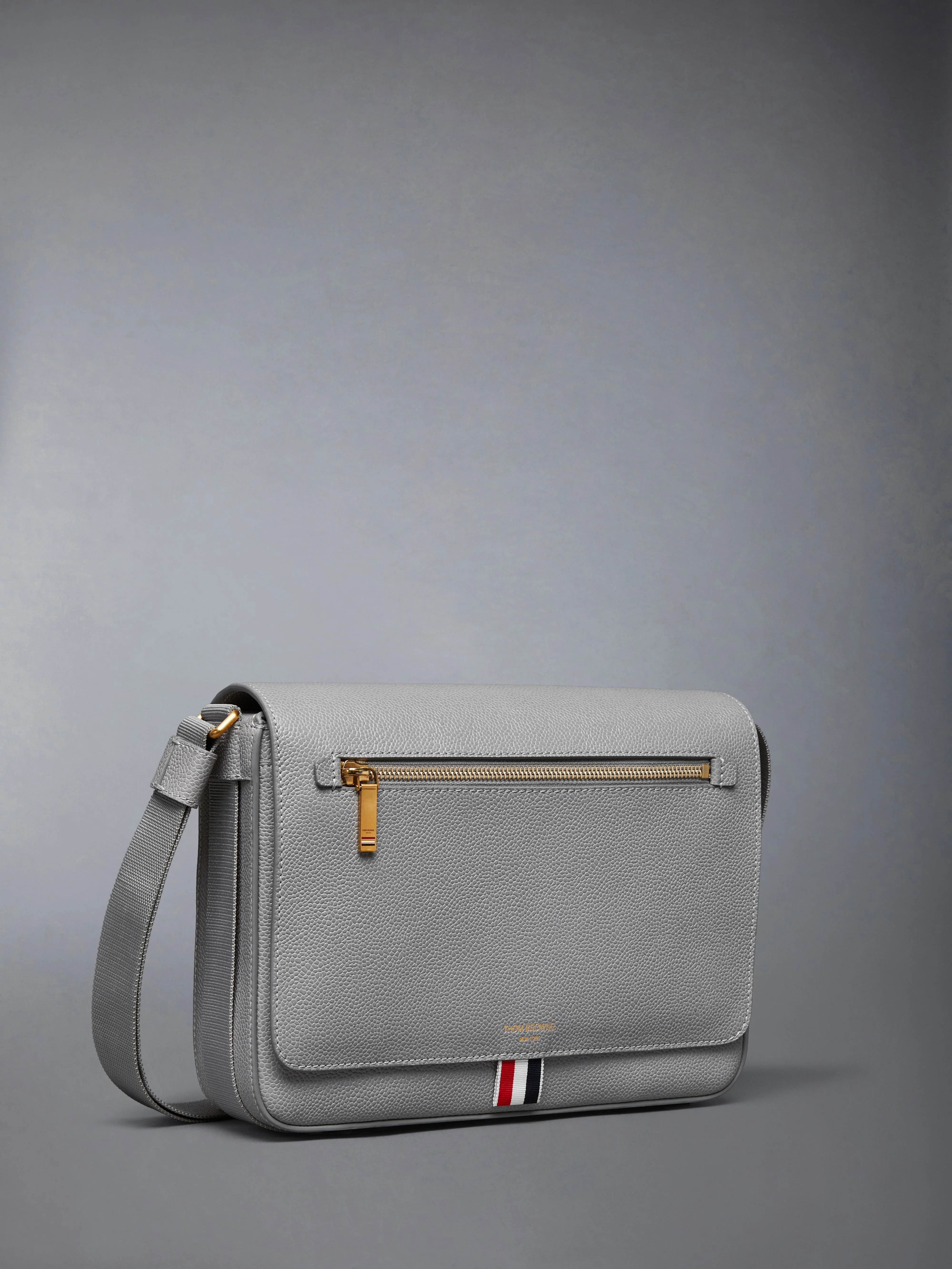 PEBBLE GRAIN REPORTER BAG - Image 2