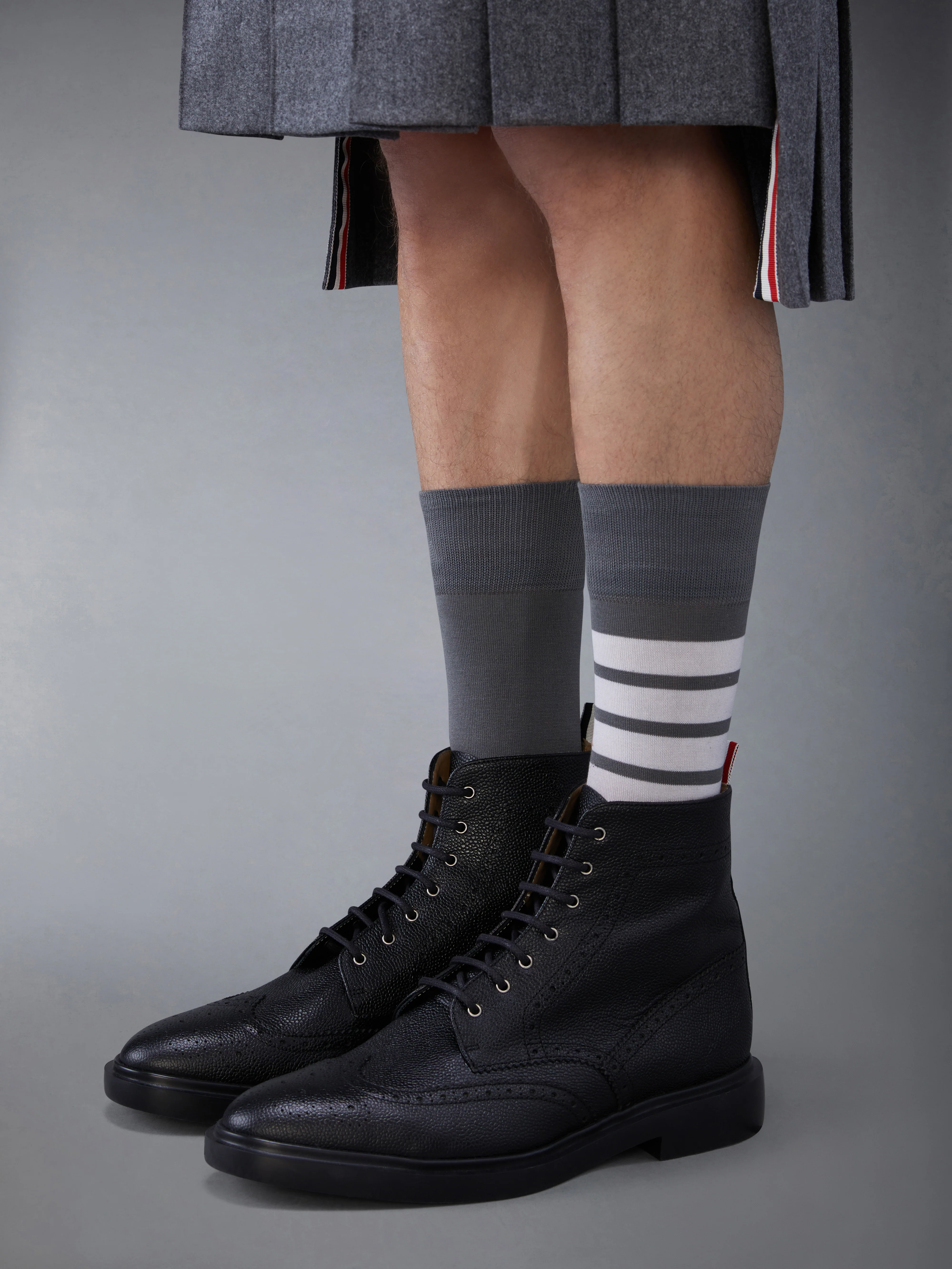 PEBBLE GRAIN RUBBER SOLE WINGTIP BOOT - Image 4