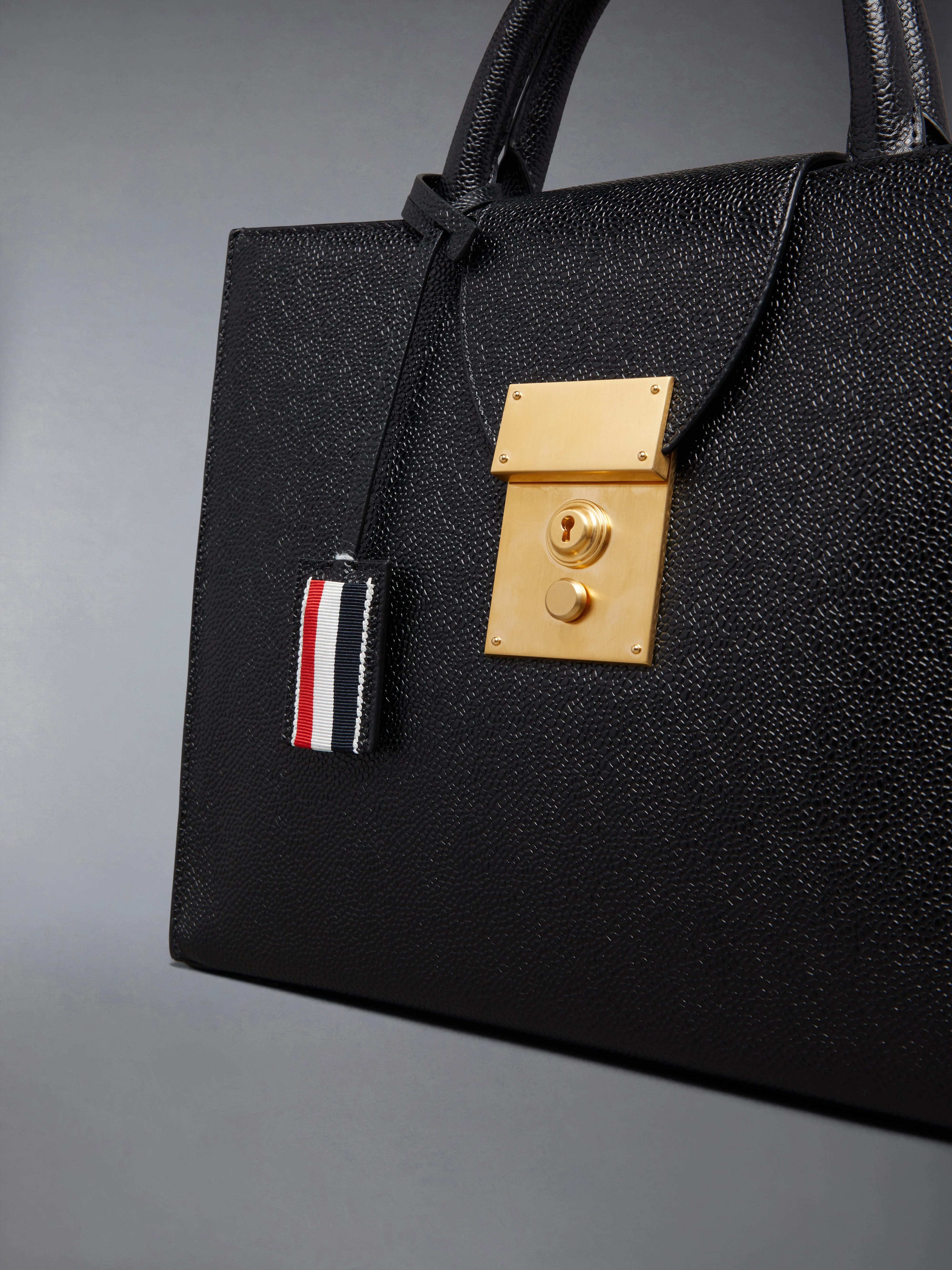 PEBBLE GRAIN SMALL MR. THOM TOTE - Image 6