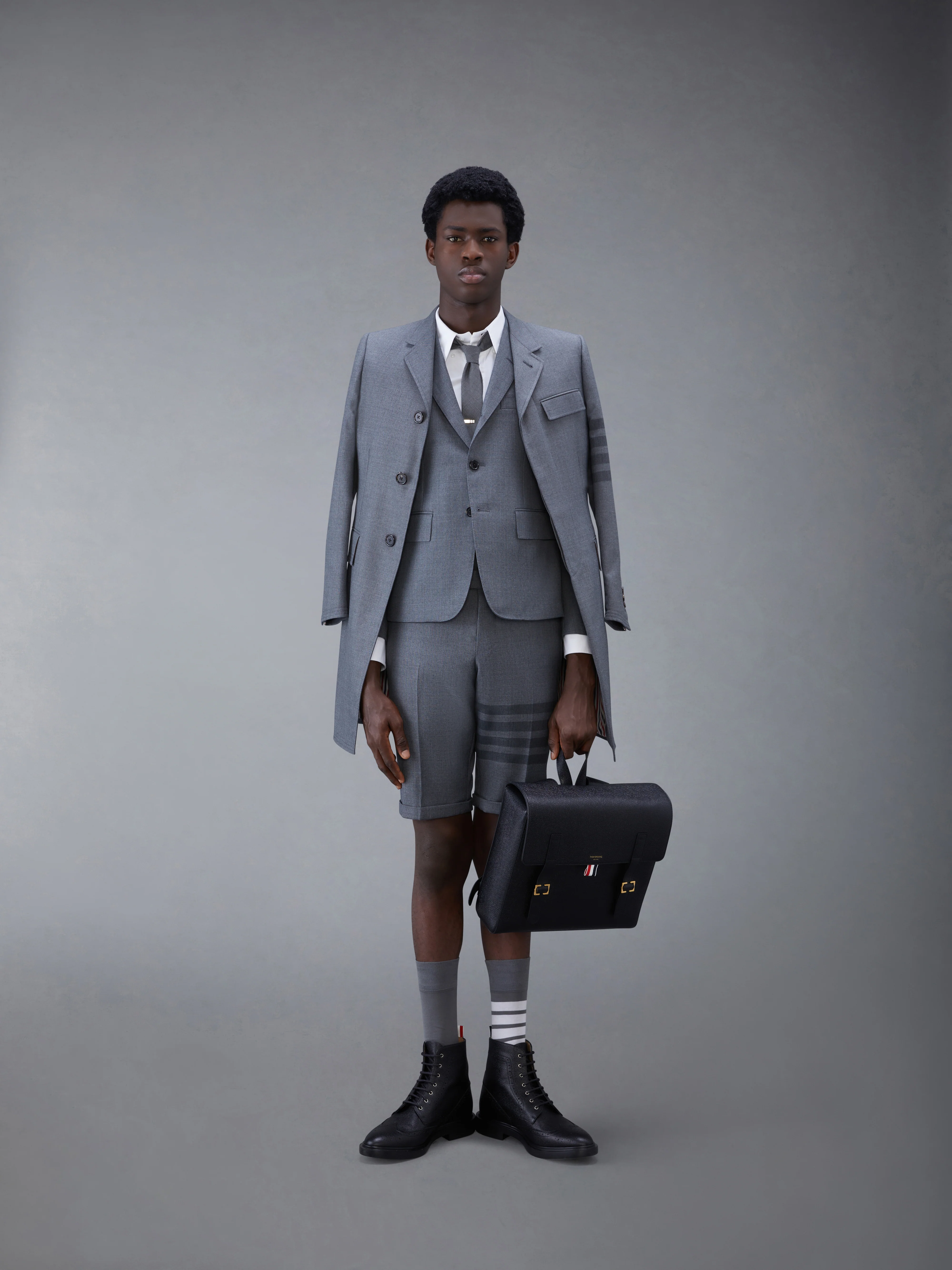 SCHOOL UNIFORM 4-BAR LOW RISE SHORTS - Image 3
