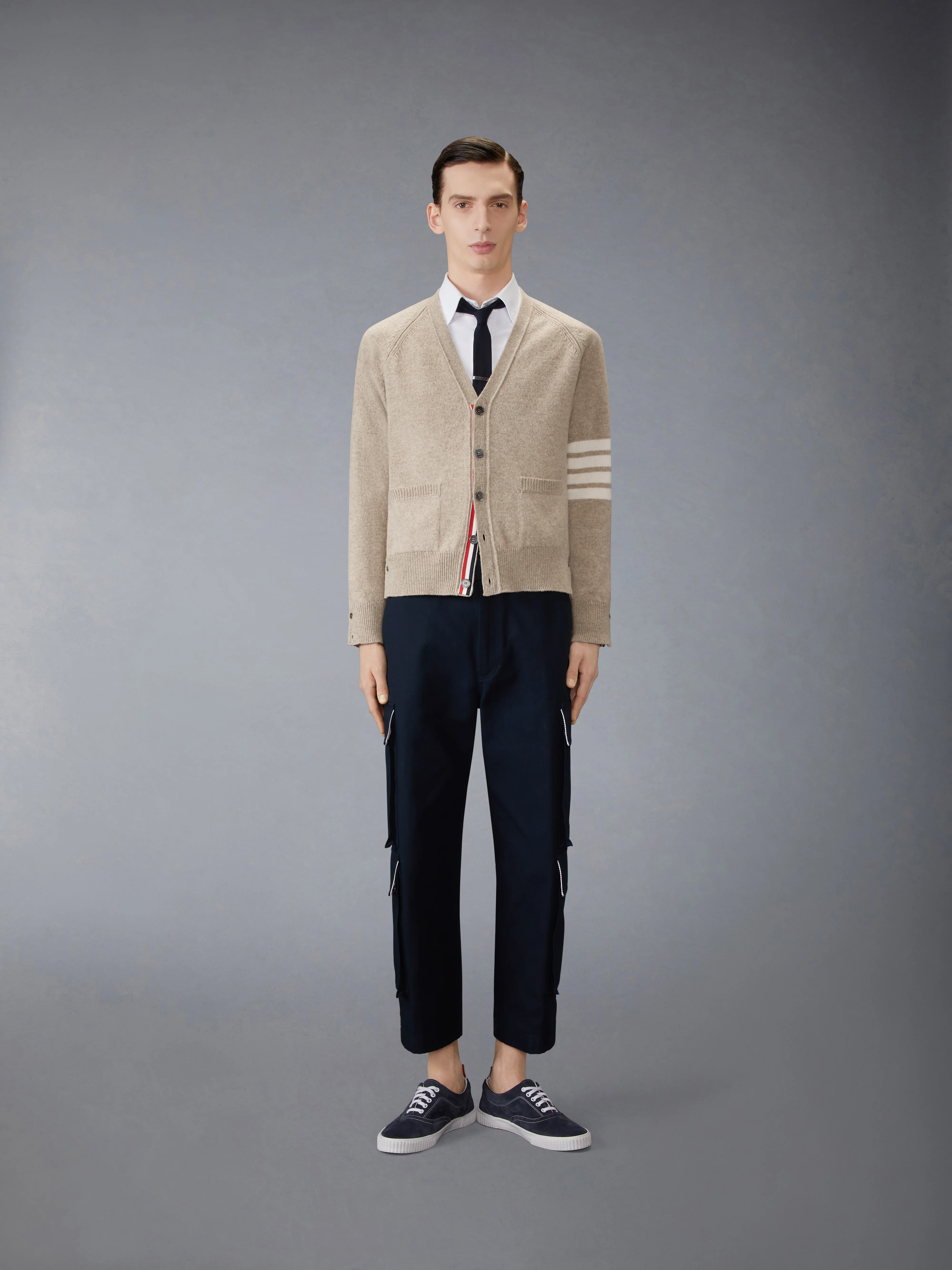 SHETLAND WOOL 4-BAR RELAXED FIT V NECK CARDIGAN - Image 3