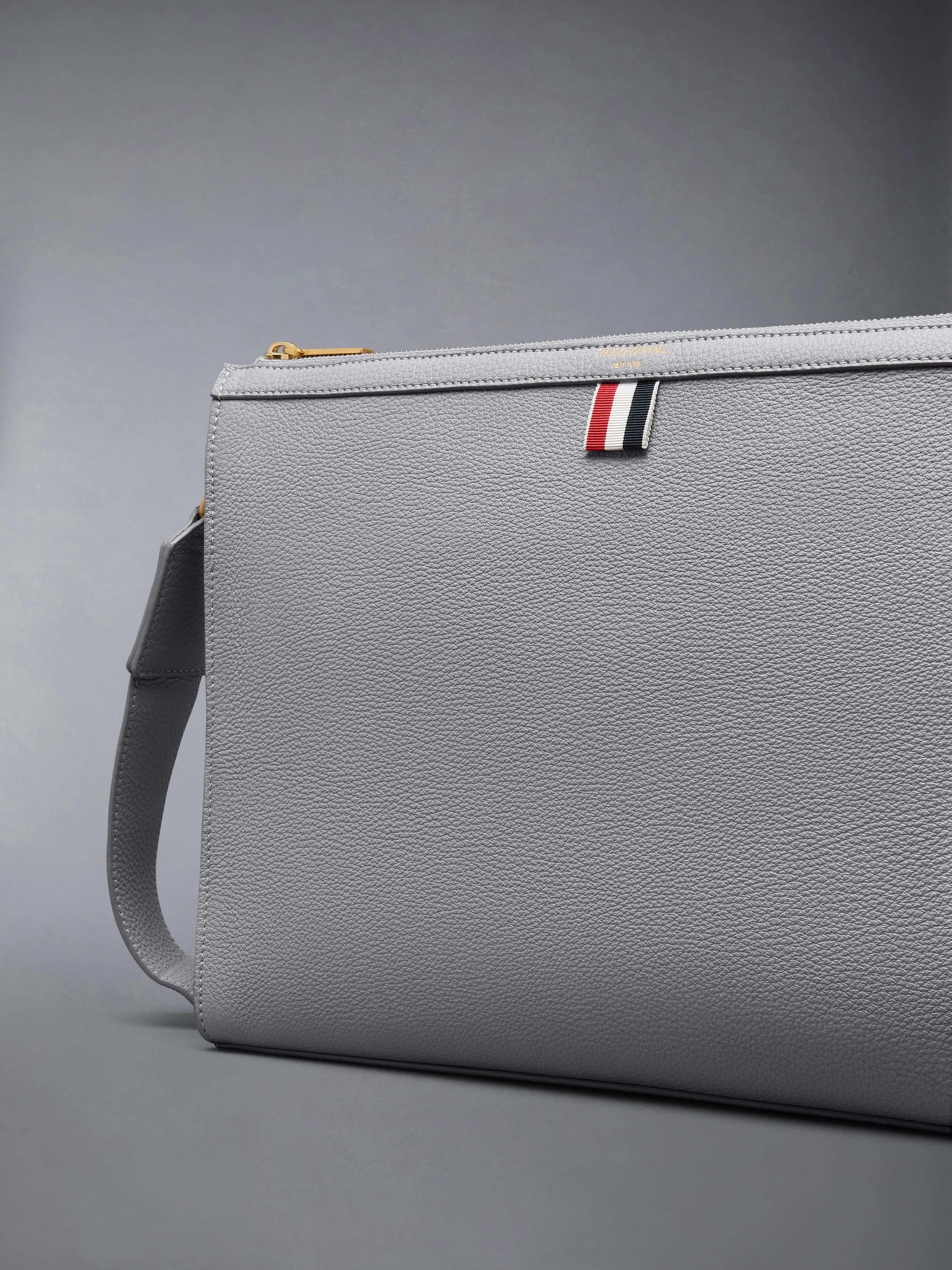 SOFT PEBBLE GRAIN 4-BAR CROSSBODY DOCUMENT HOLDER - Image 6