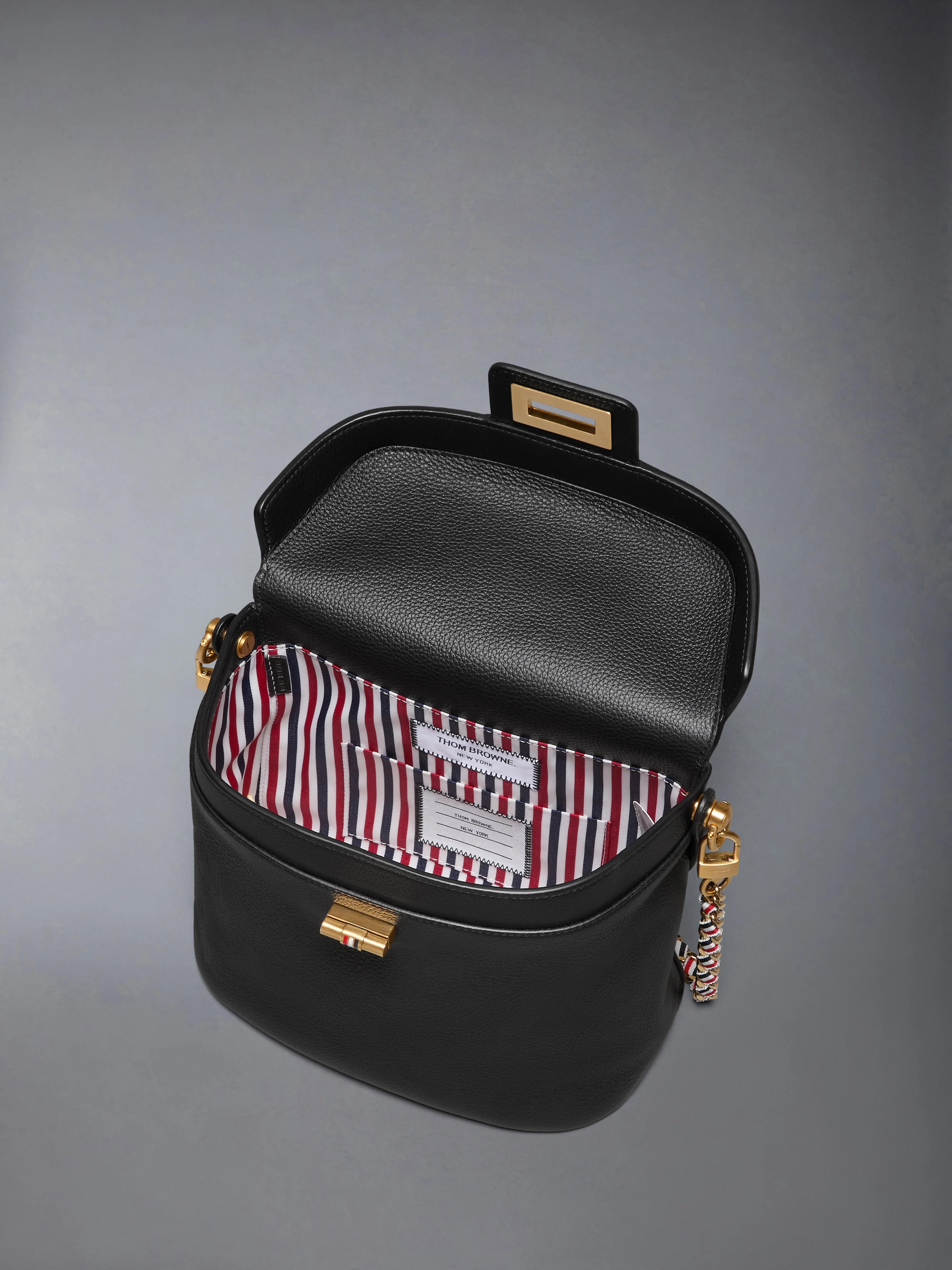 SOFT PEBBLE GRAIN BOX BAG - Image 5
