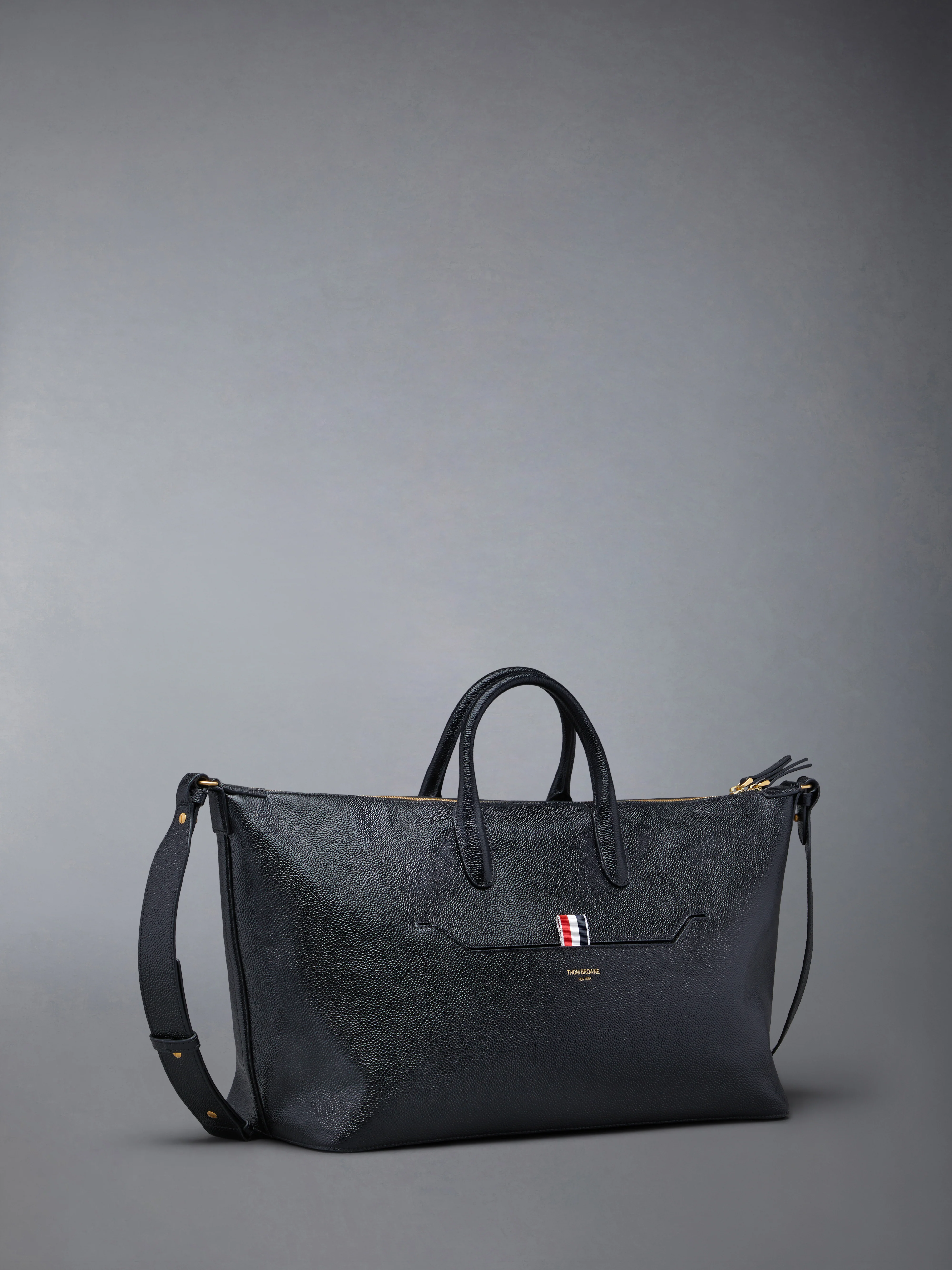 SOFT PEBBLE GRAIN MEDIUM DUFFLE - Image 2