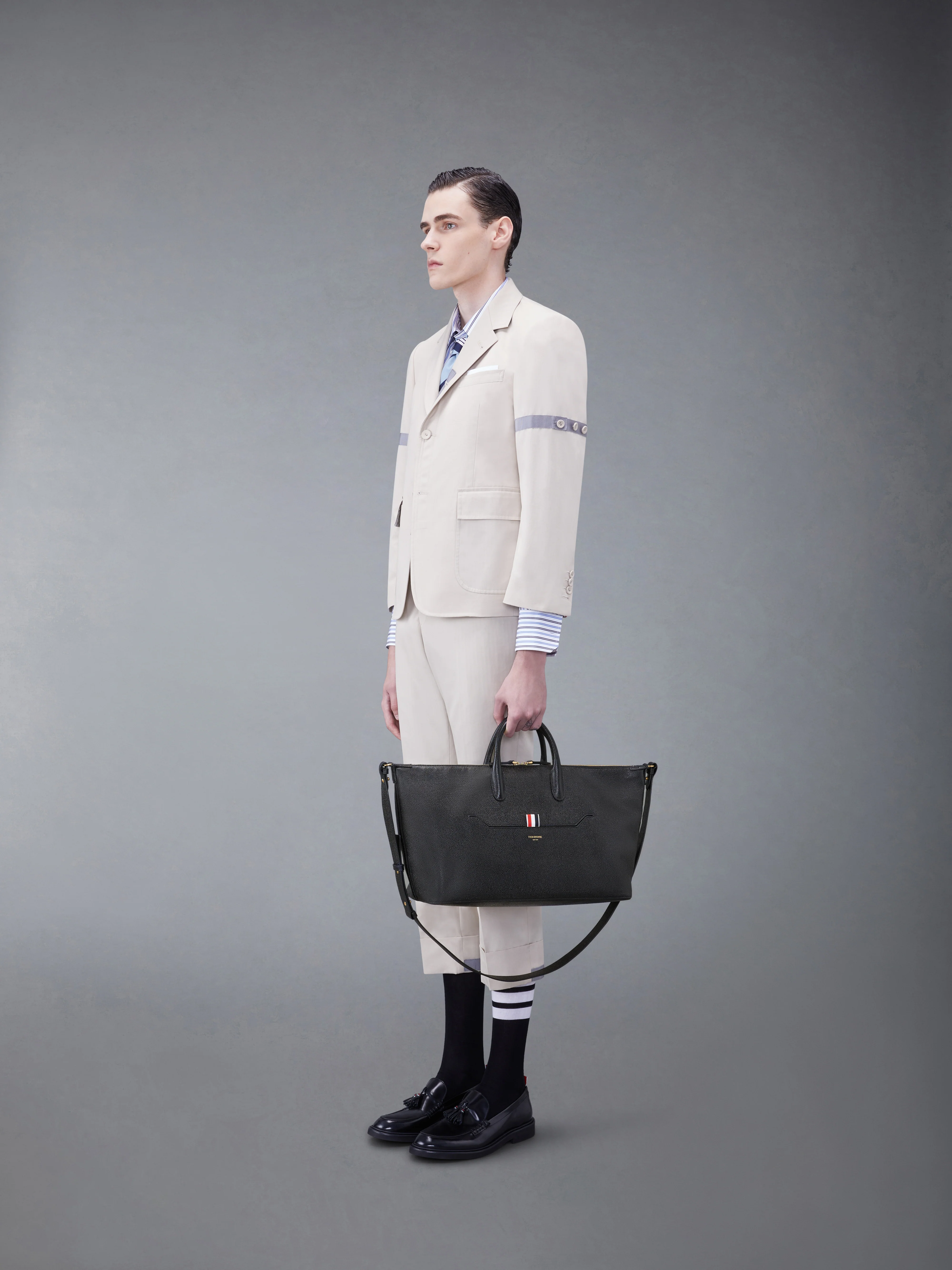 SOFT PEBBLE GRAIN MEDIUM DUFFLE - Image 4