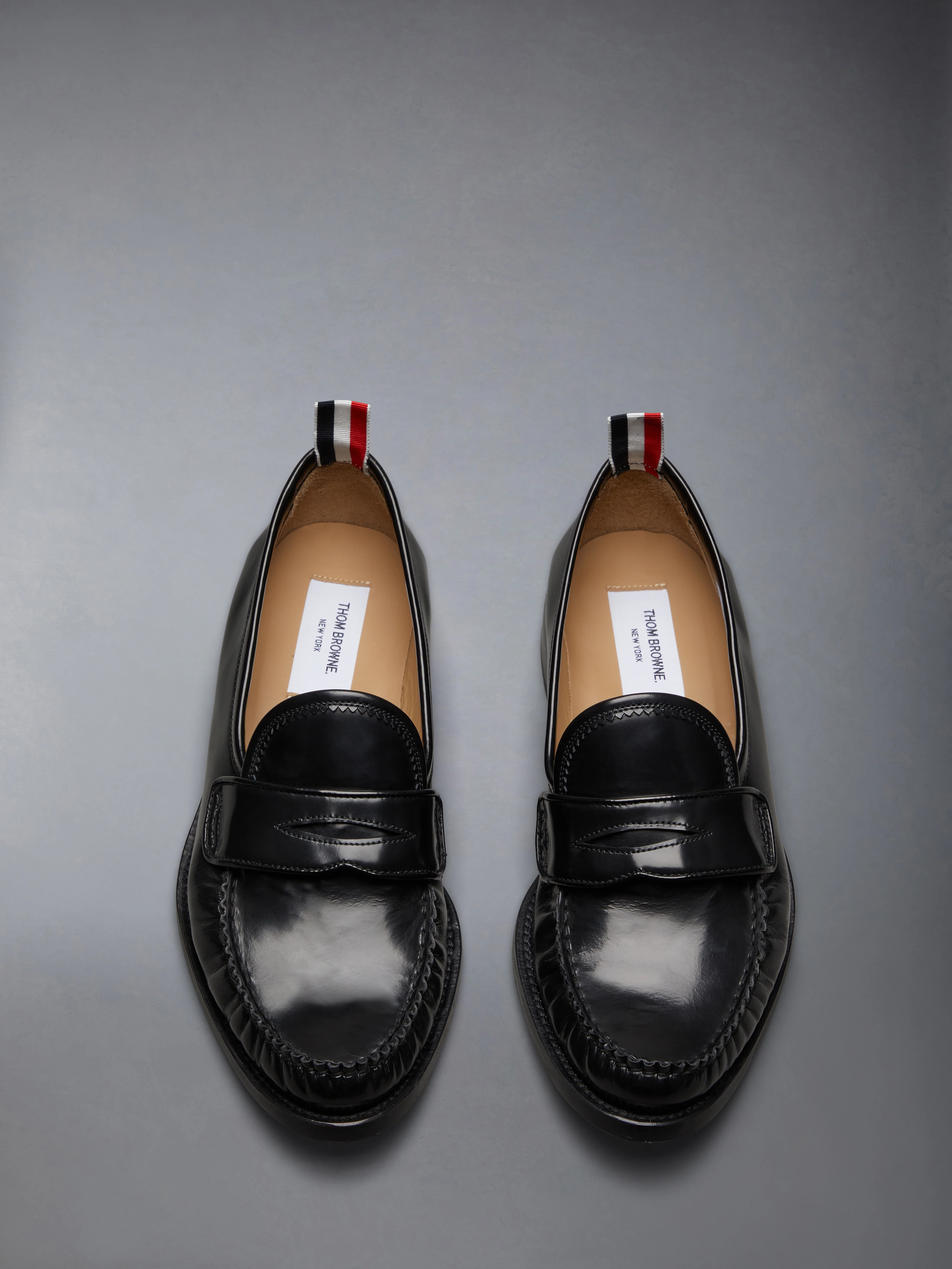 SOFT SPAZZOLATO LEATHER SOLE PLEATED VARSITY LOAFER - Image 5
