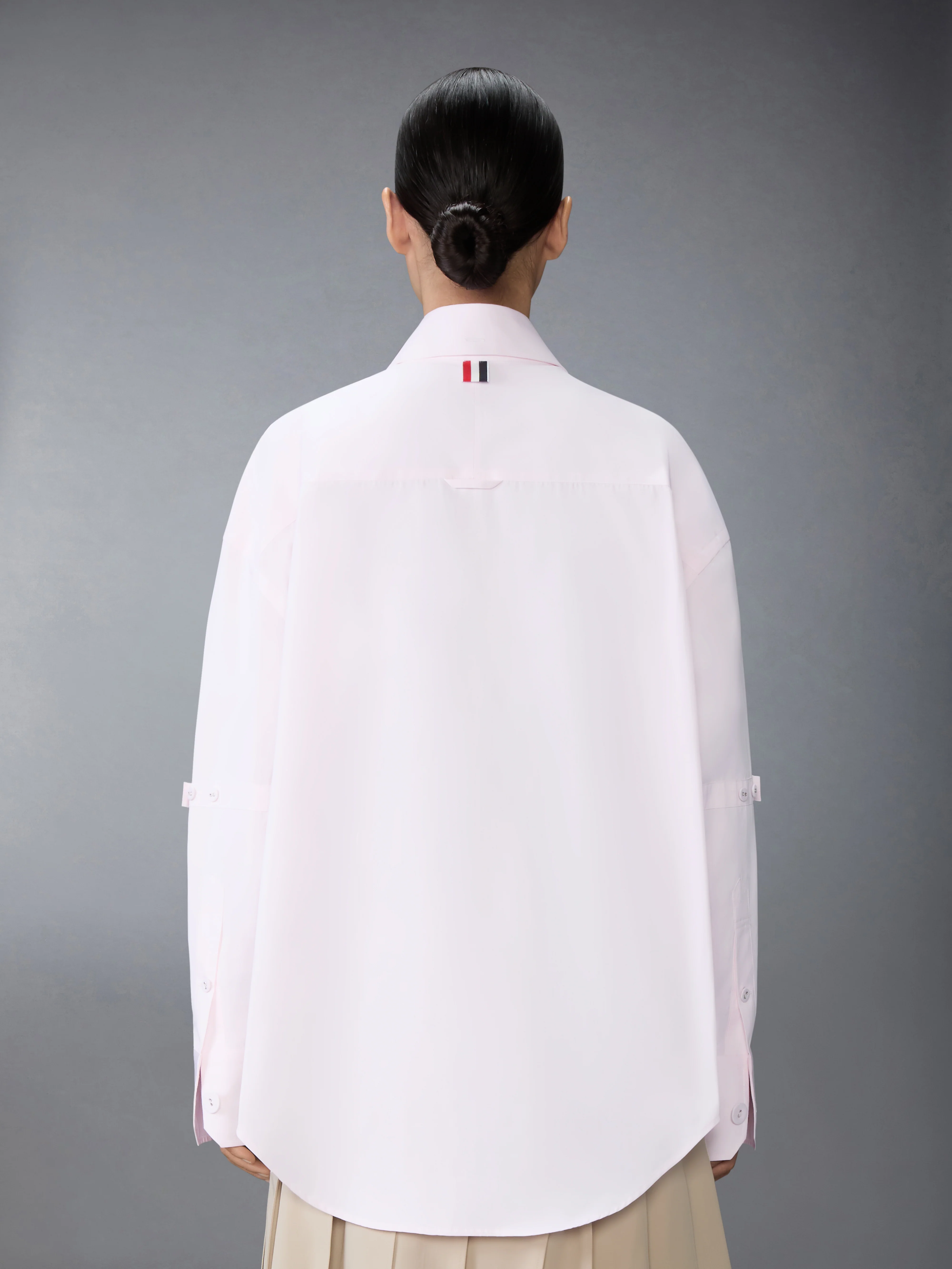 SOLID POPLIN CREST EMBROIDERY ARMBAND SUPERSIZED SHIRT - Image 2