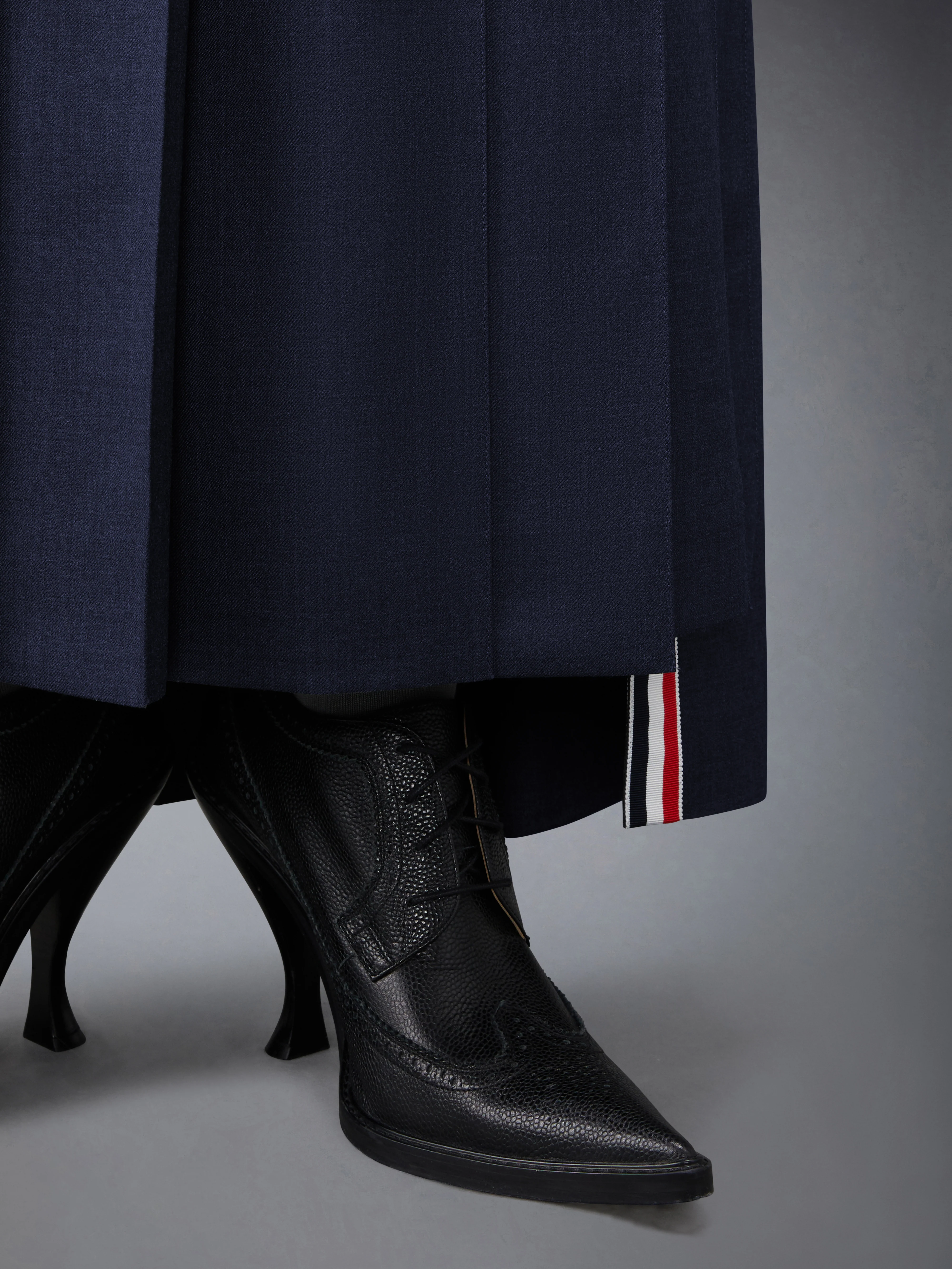 SUPER 120’S TWILL PLEATED MAXI SKIRT - Image 5