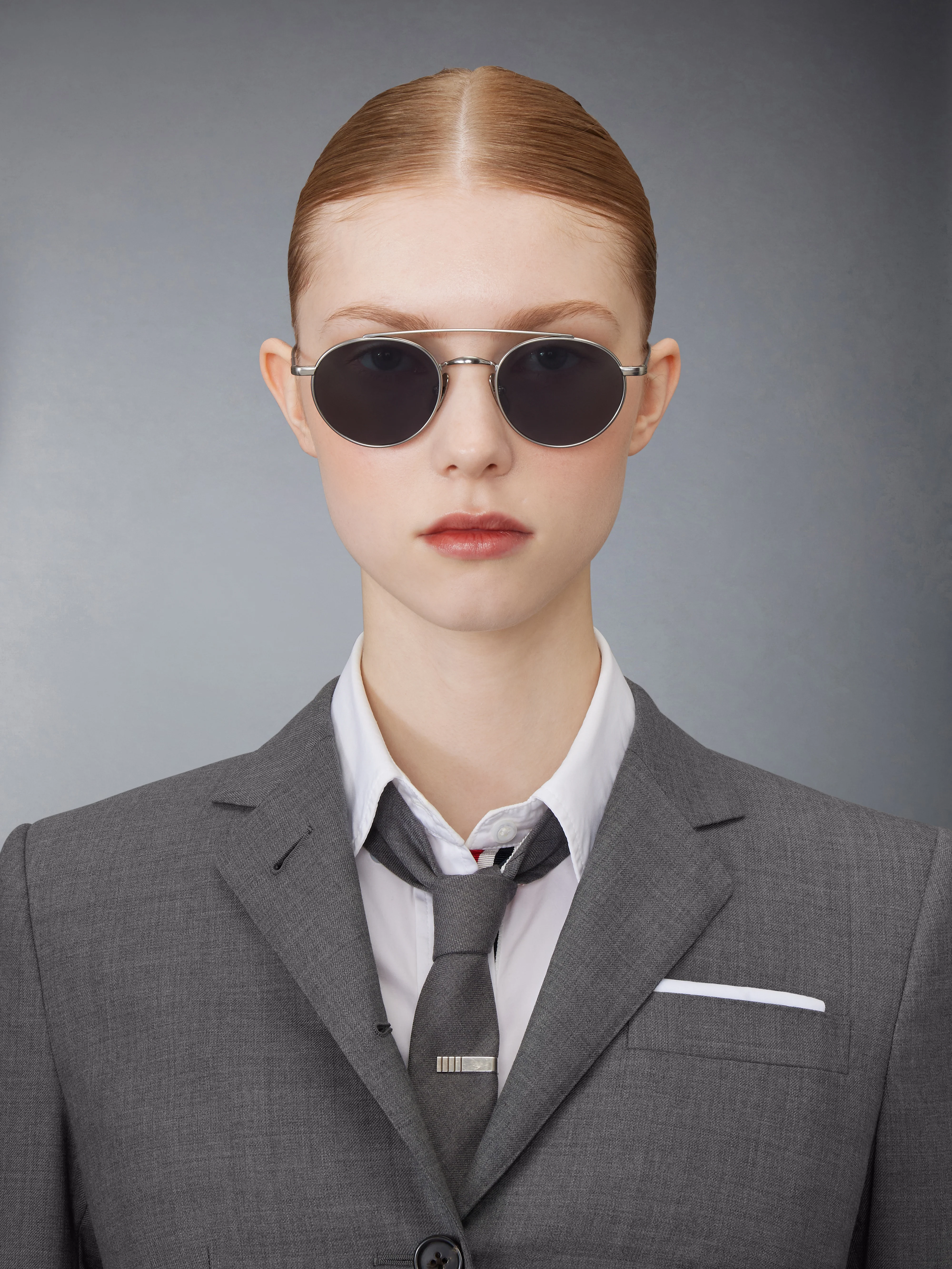 TITANIUM OVAL SUNGLASSES - Image 2