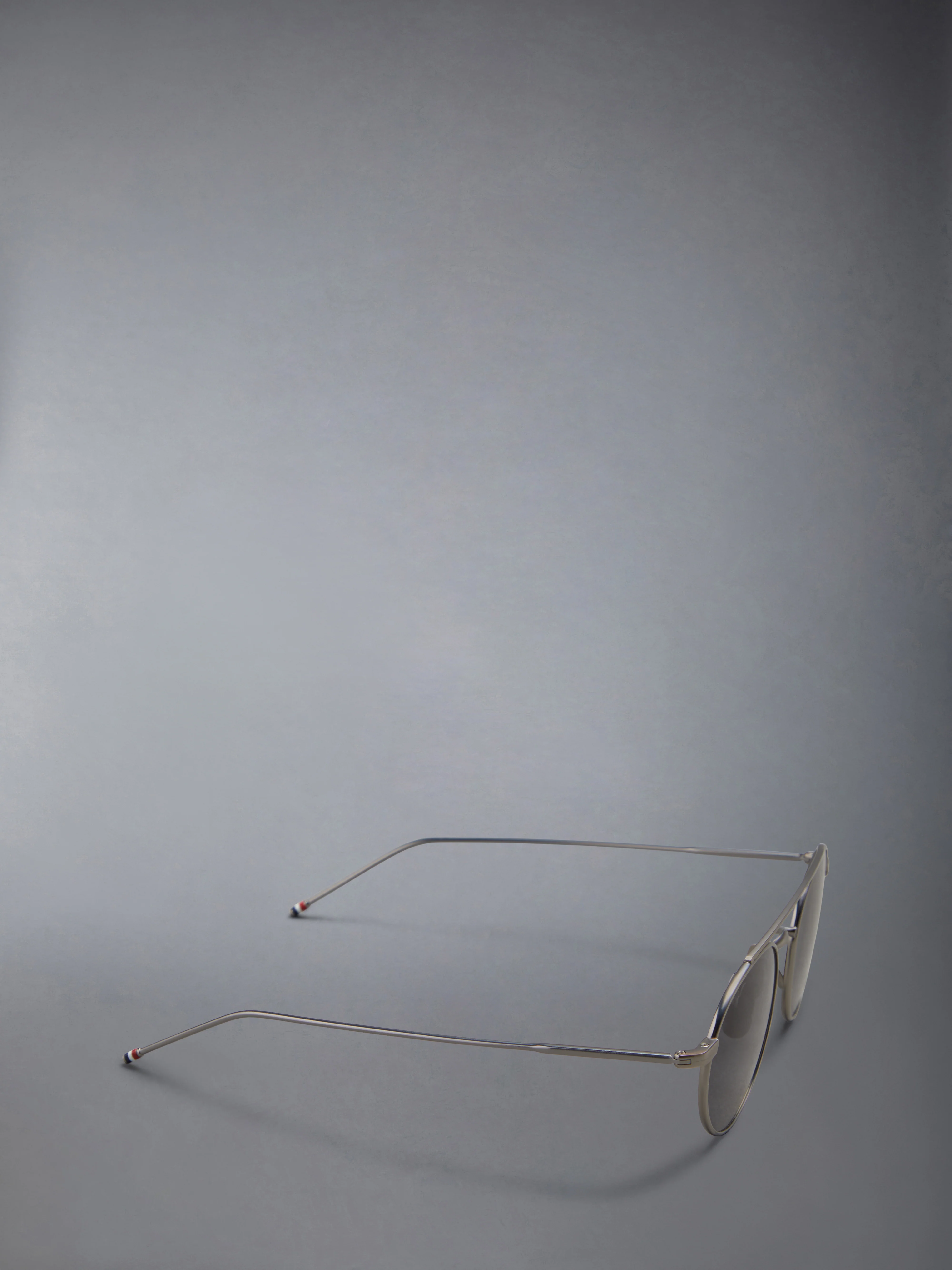 TITANIUM OVAL SUNGLASSES - Image 6
