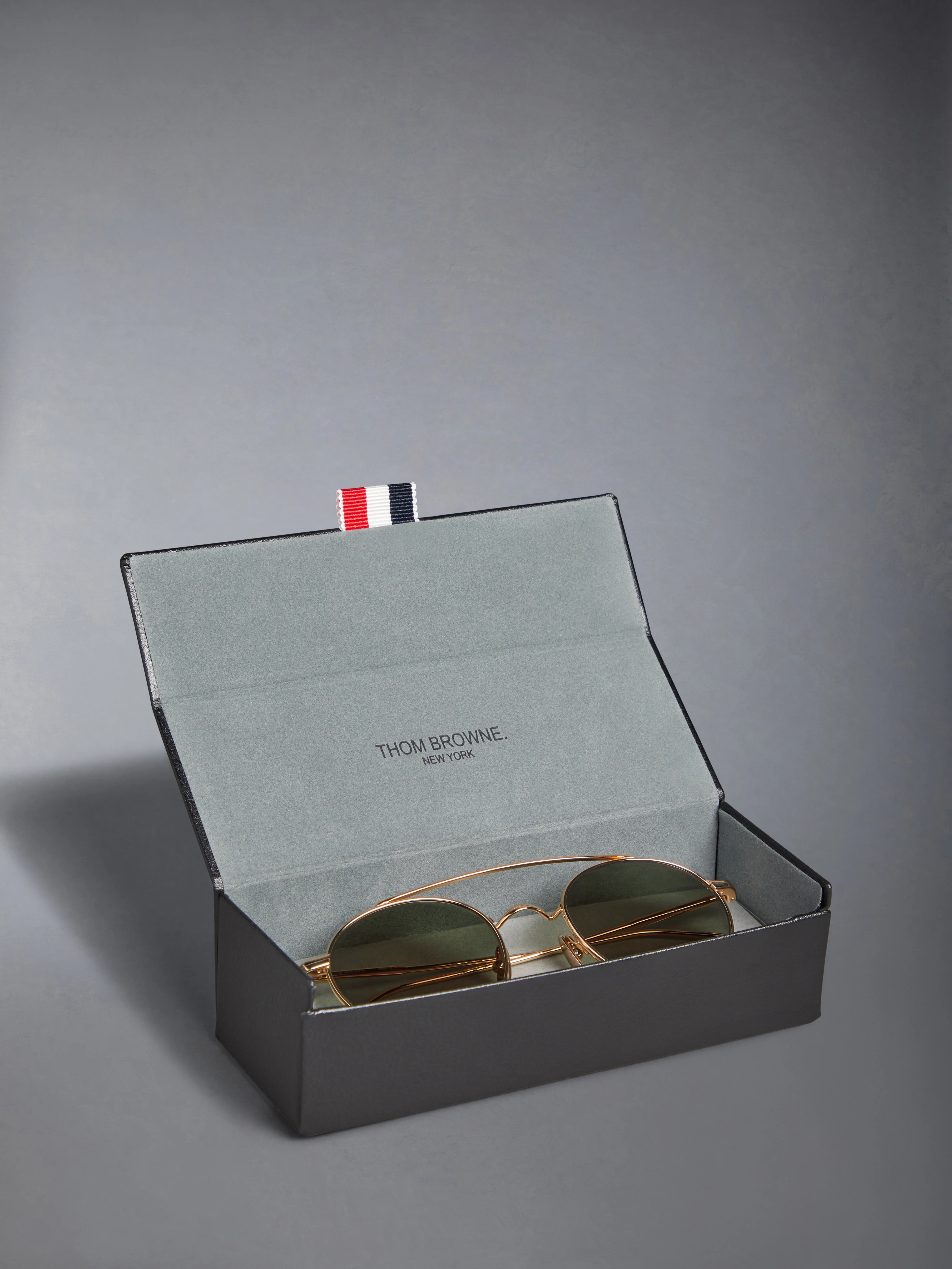 TITANIUM OVAL SUNGLASSES - Image 8