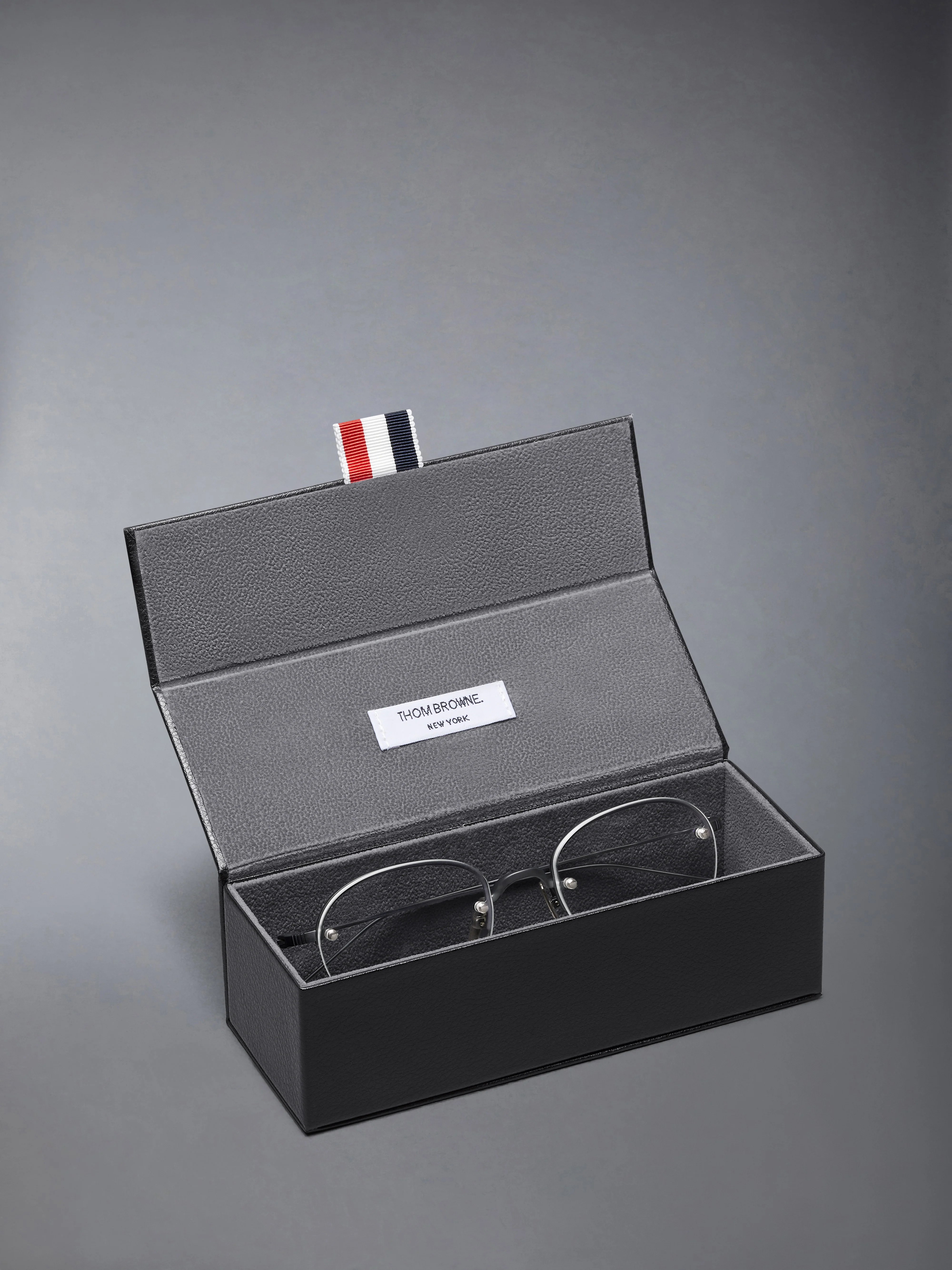 TITANIUM SEMI RIMLESS OVAL EYEGLASSES - Image 4