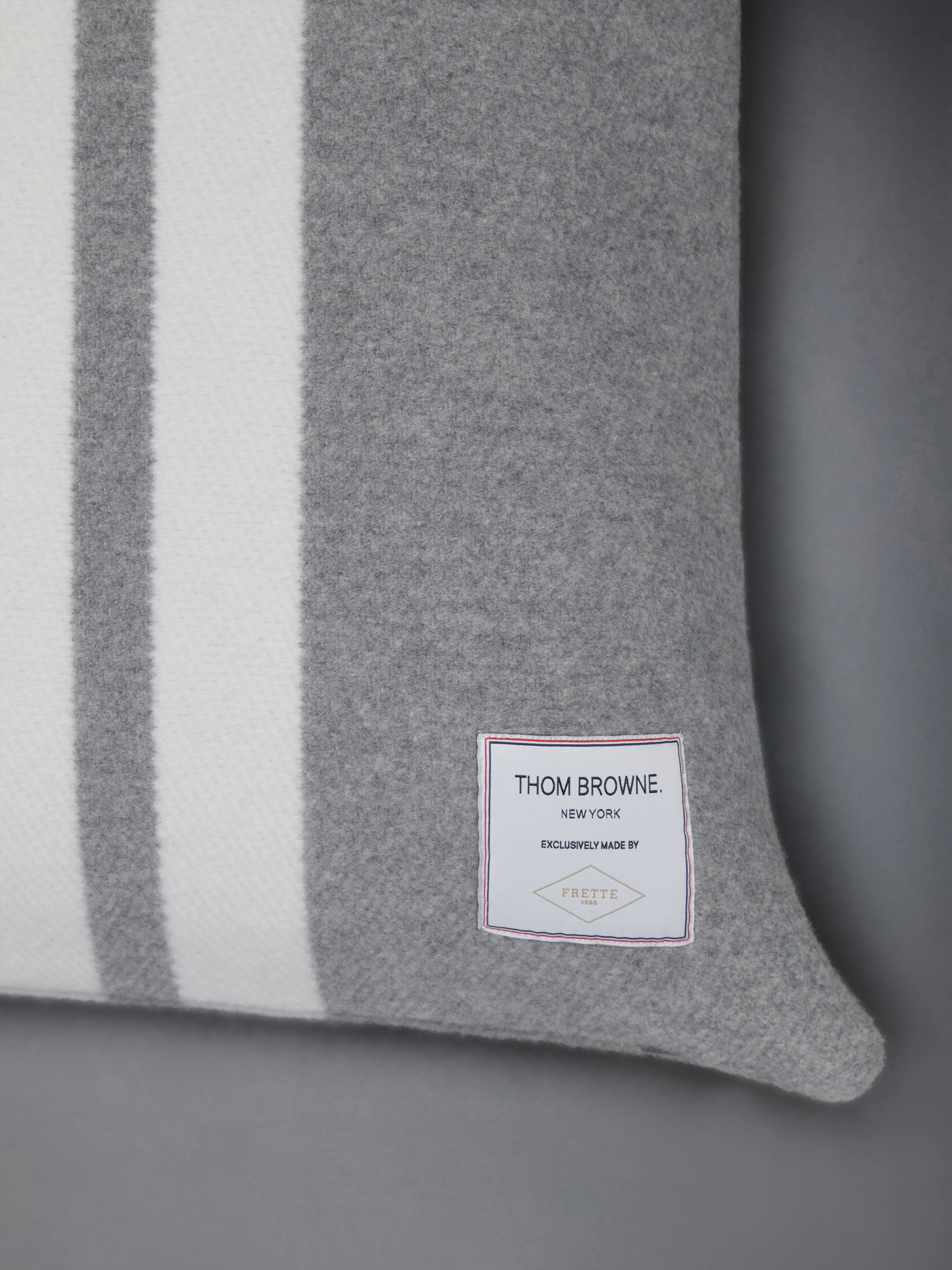 WOOL CASHMERE 4-BAR FRETTE CUSHION - Image 4