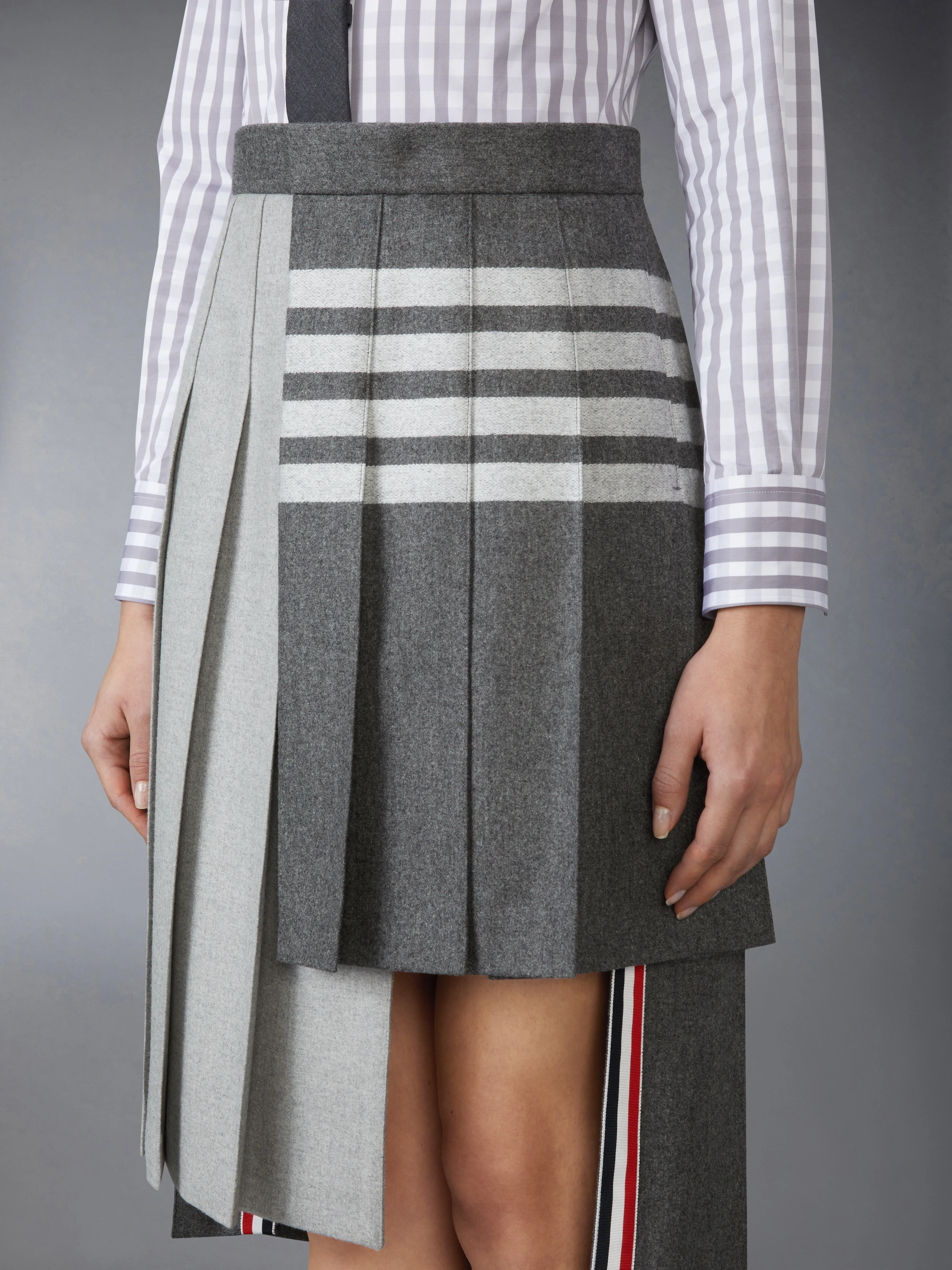 WOOL FLANNEL 4-BAR PLEATED SKIRT - Image 5
